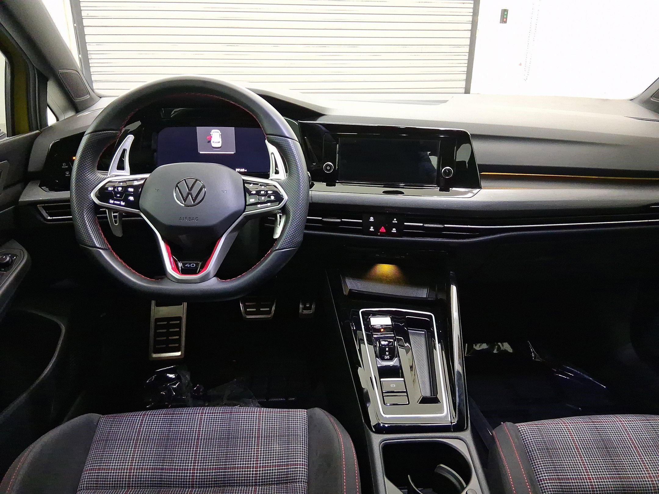 2023 Volkswagen Golf GTI Anniversary Edition photo 3