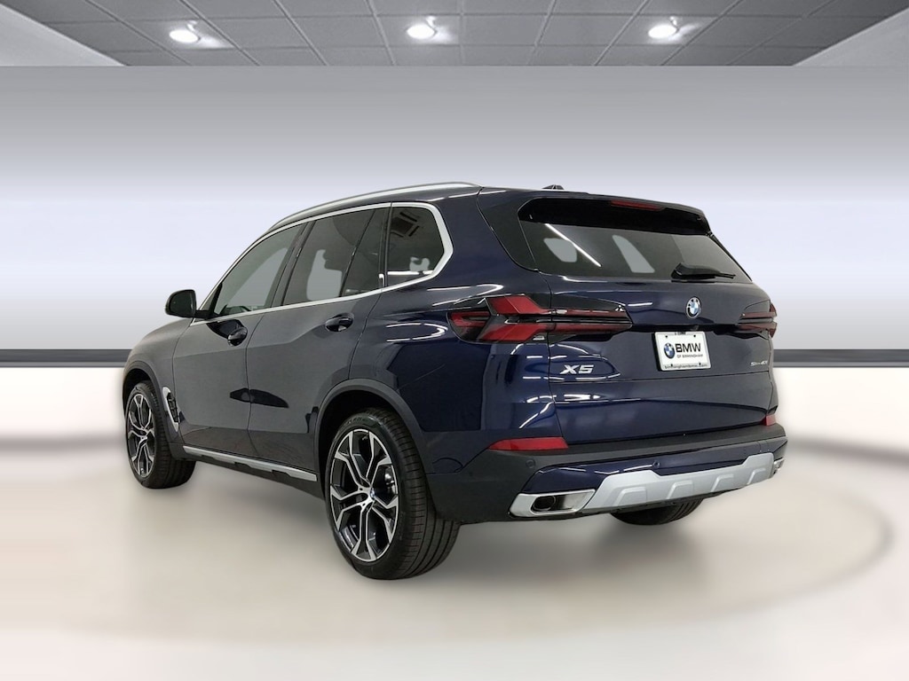 New 2026 BMW X5 sDrive40i SUV