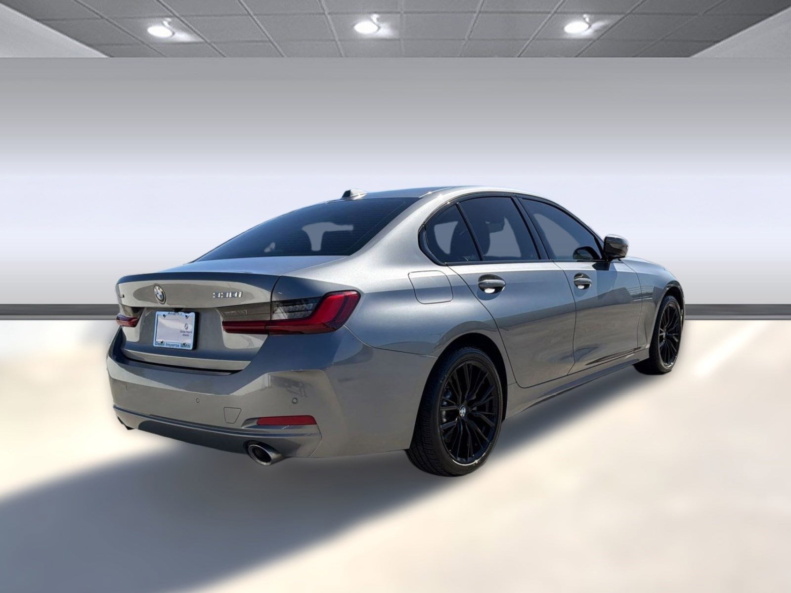 2023 BMW 330i xDrive photo 3
