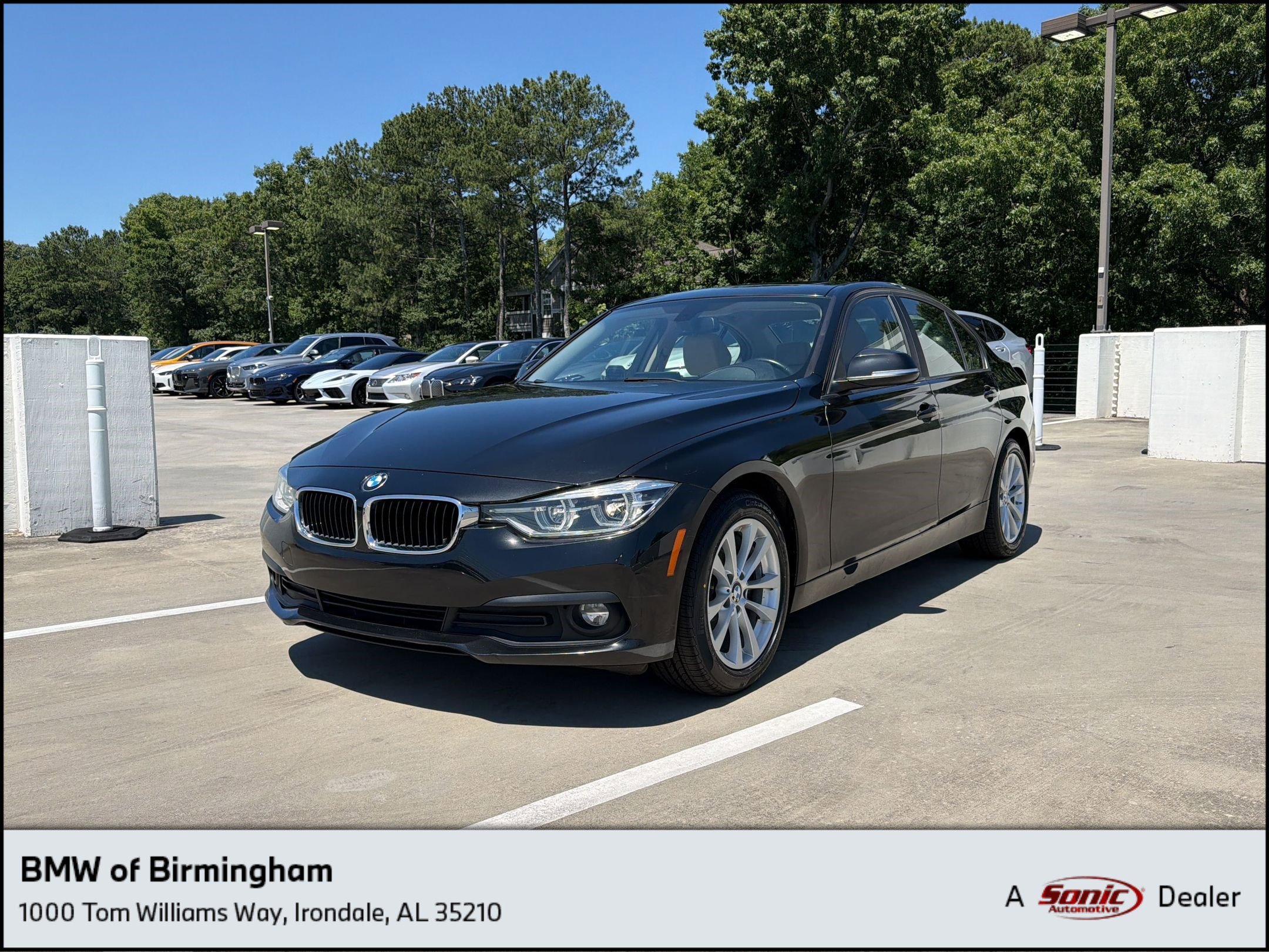2018 BMW 3 Series 320i Sedan's photo