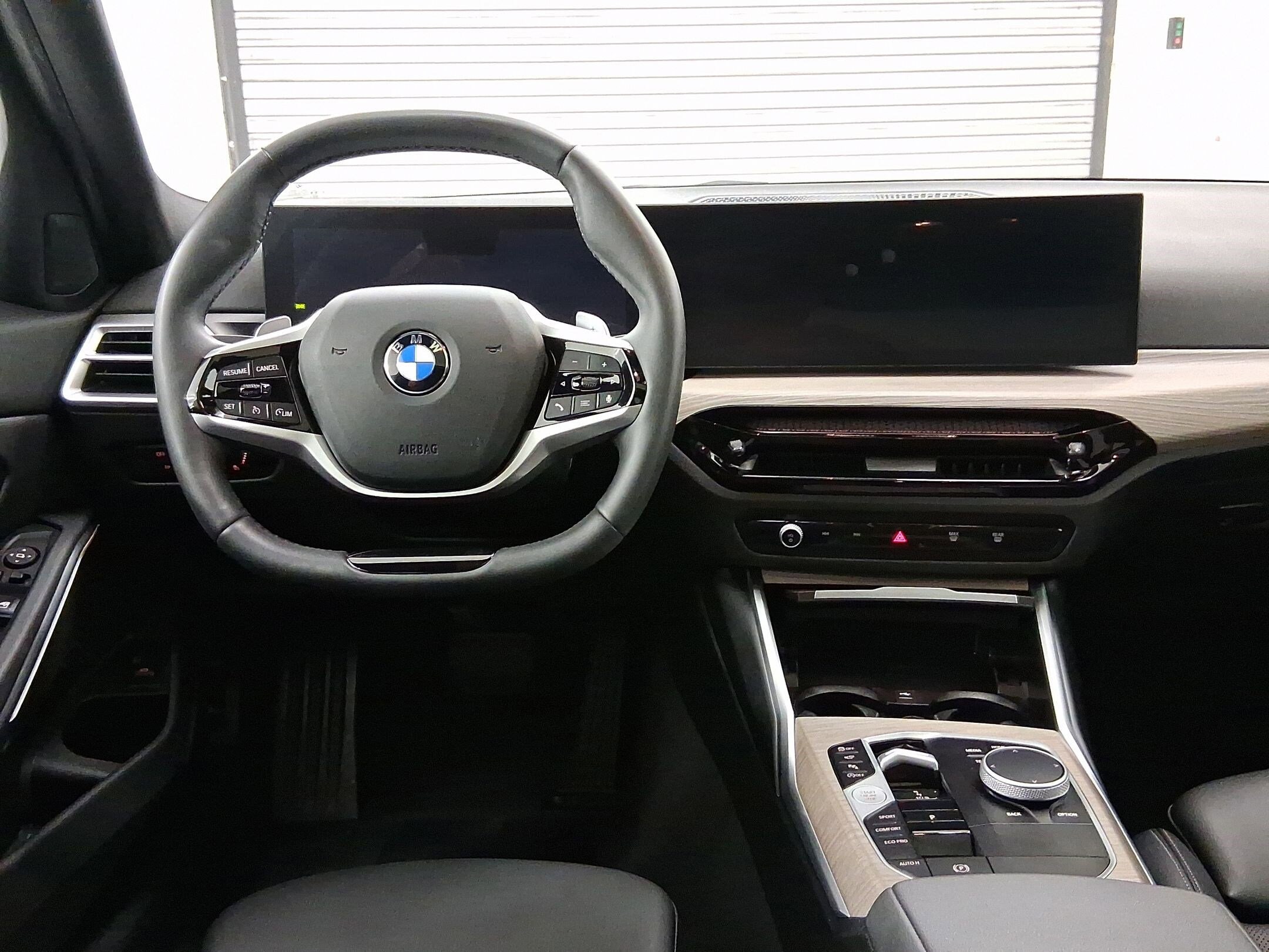 2025 Bmw 330i photo 4
