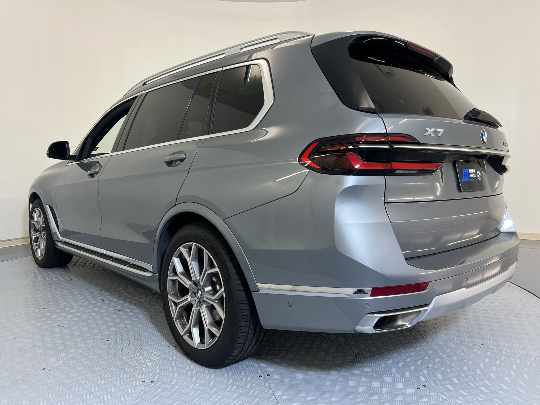 2023 Bmw X7 xDrive40i photo 3