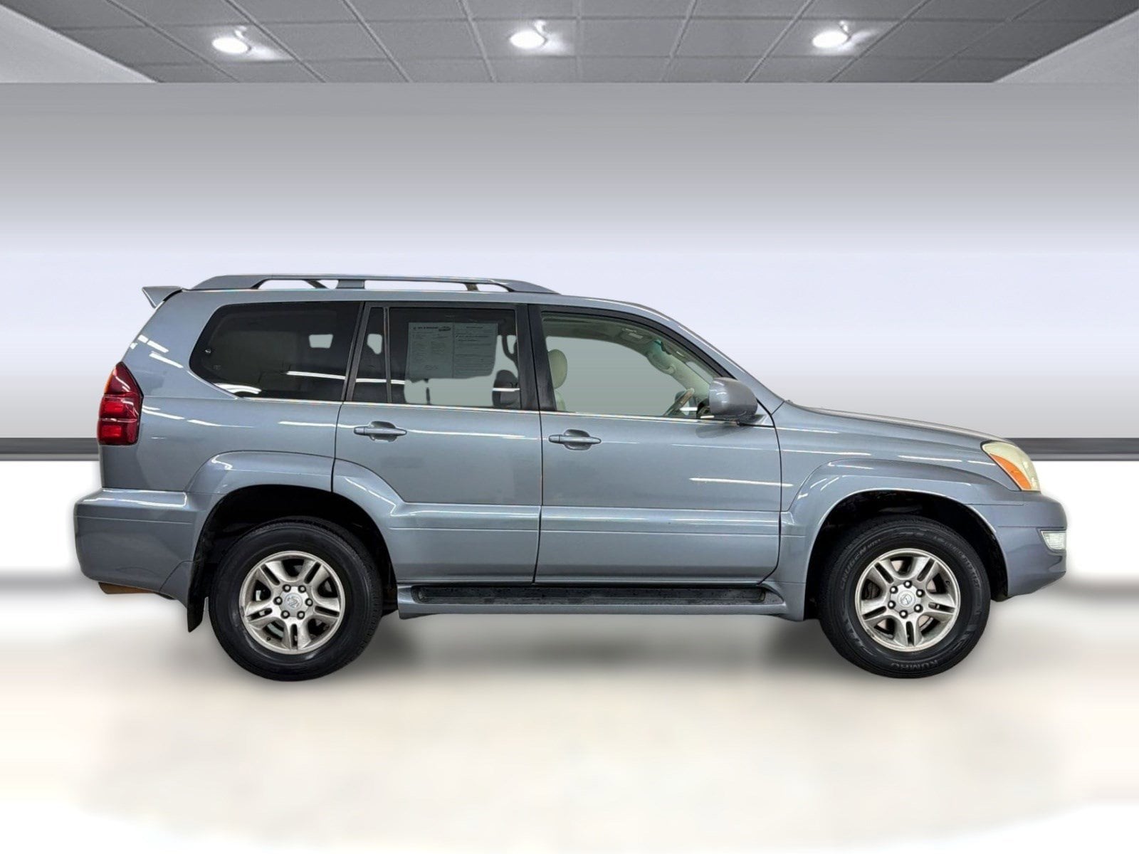 2003 LEXUS GX 470 Base photo 3