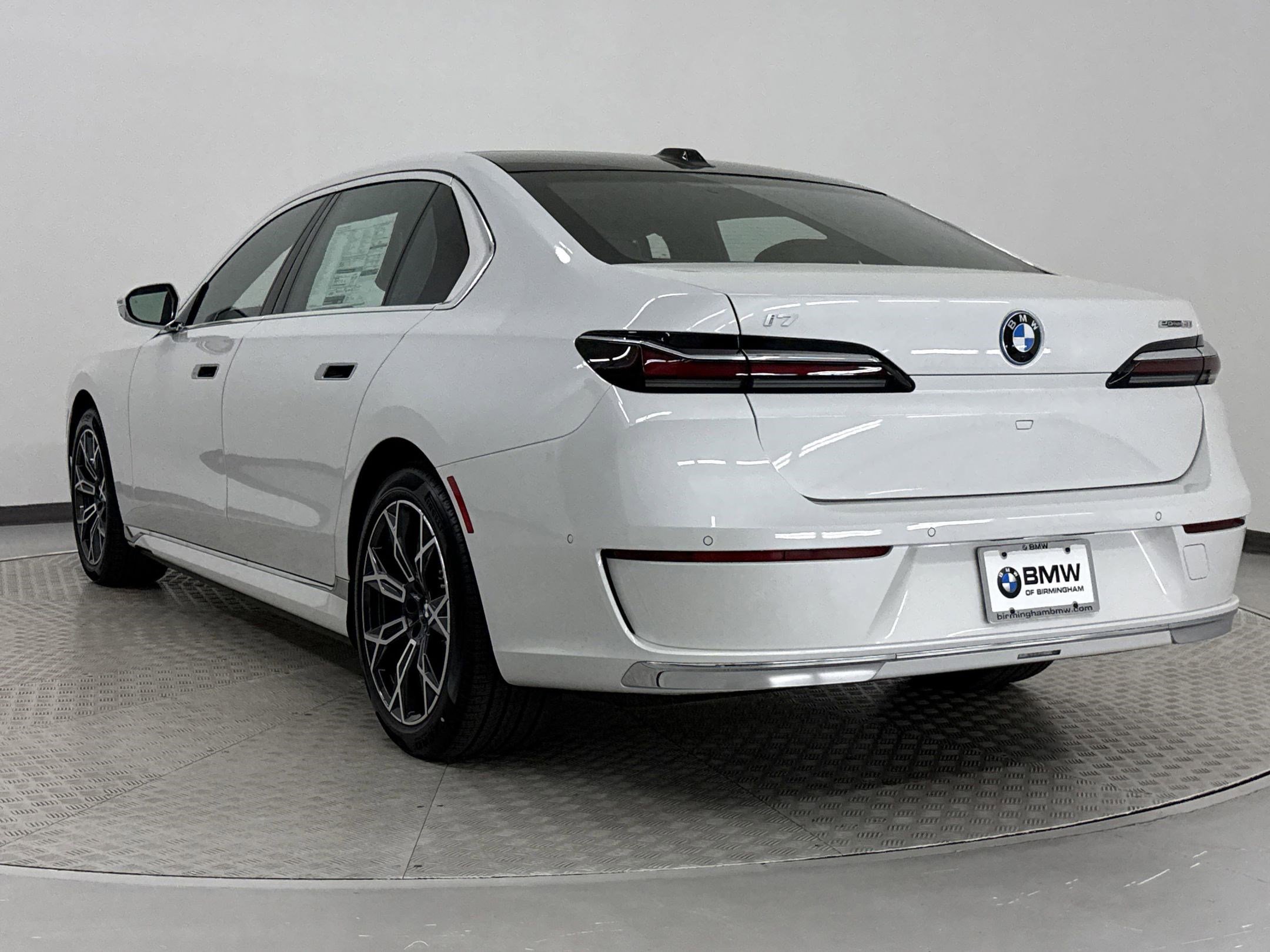 2025 Bmw i7 eDrive50 photo 2