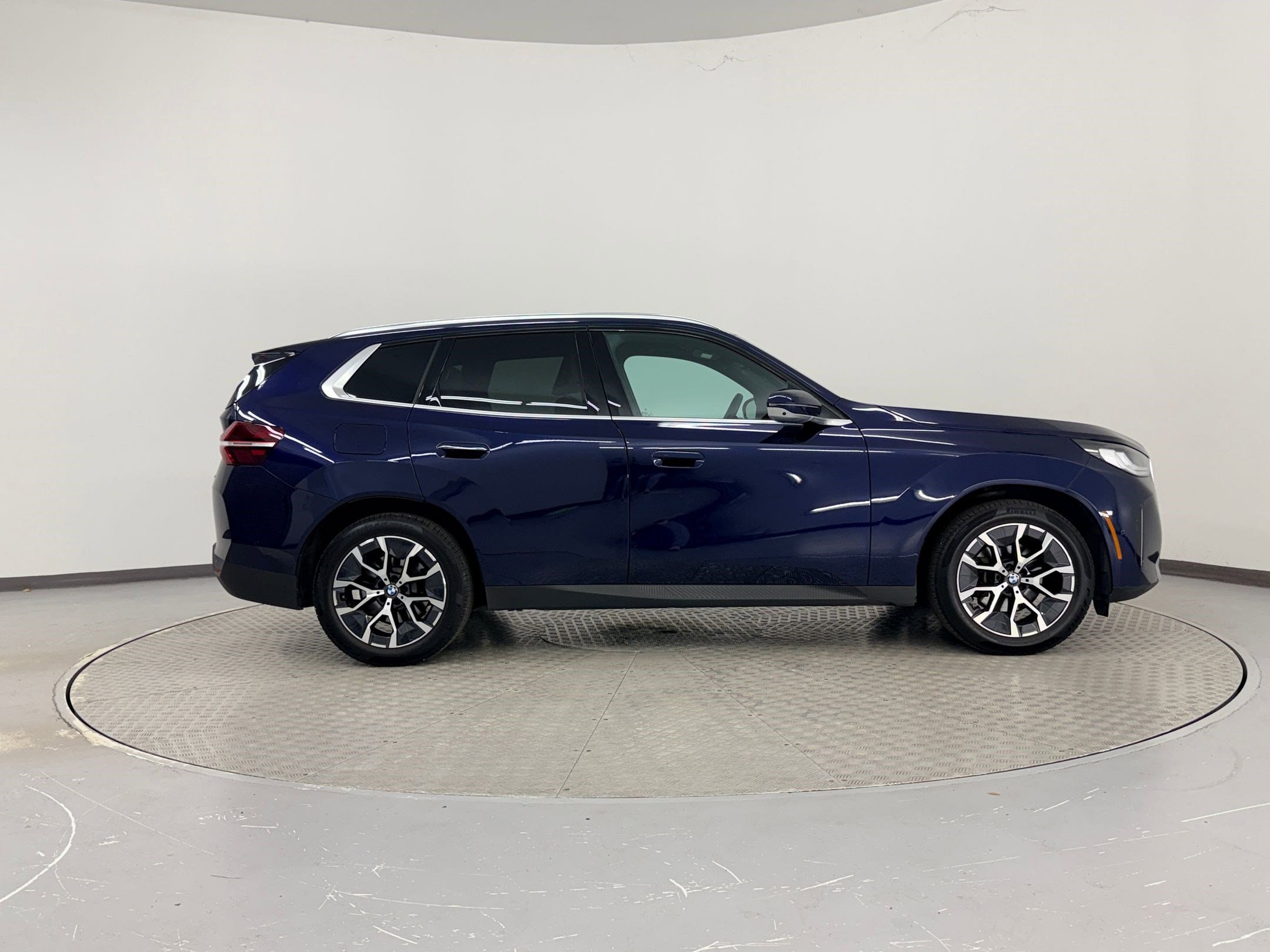 2025 BMW X3 30 - Photo 8