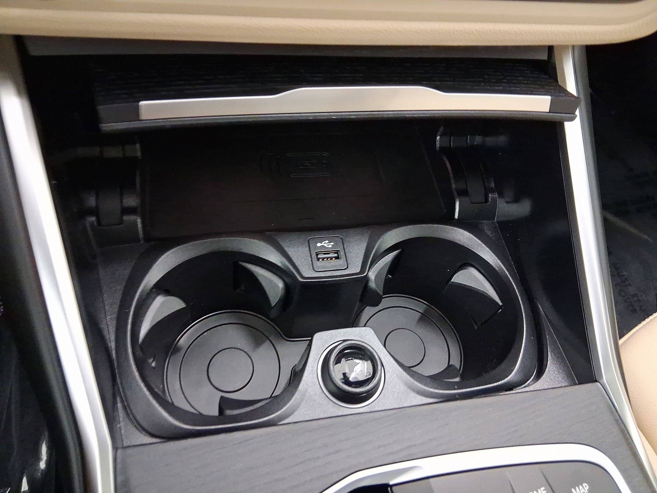 2026 BMW 3 Series 330i - Photo 25