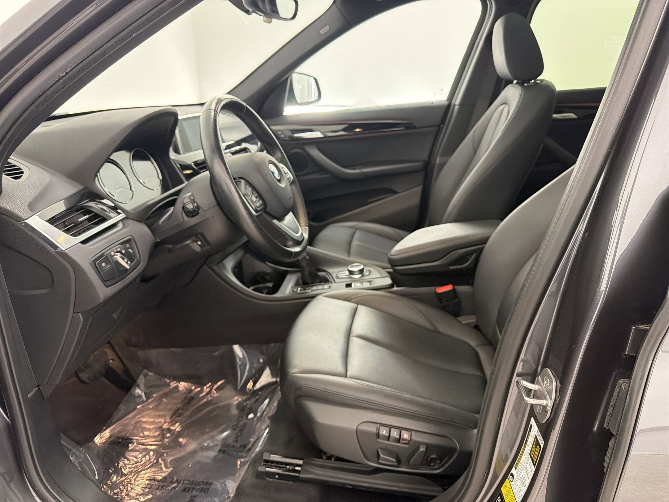 2019 BMW X1 xDrive28i photo 4