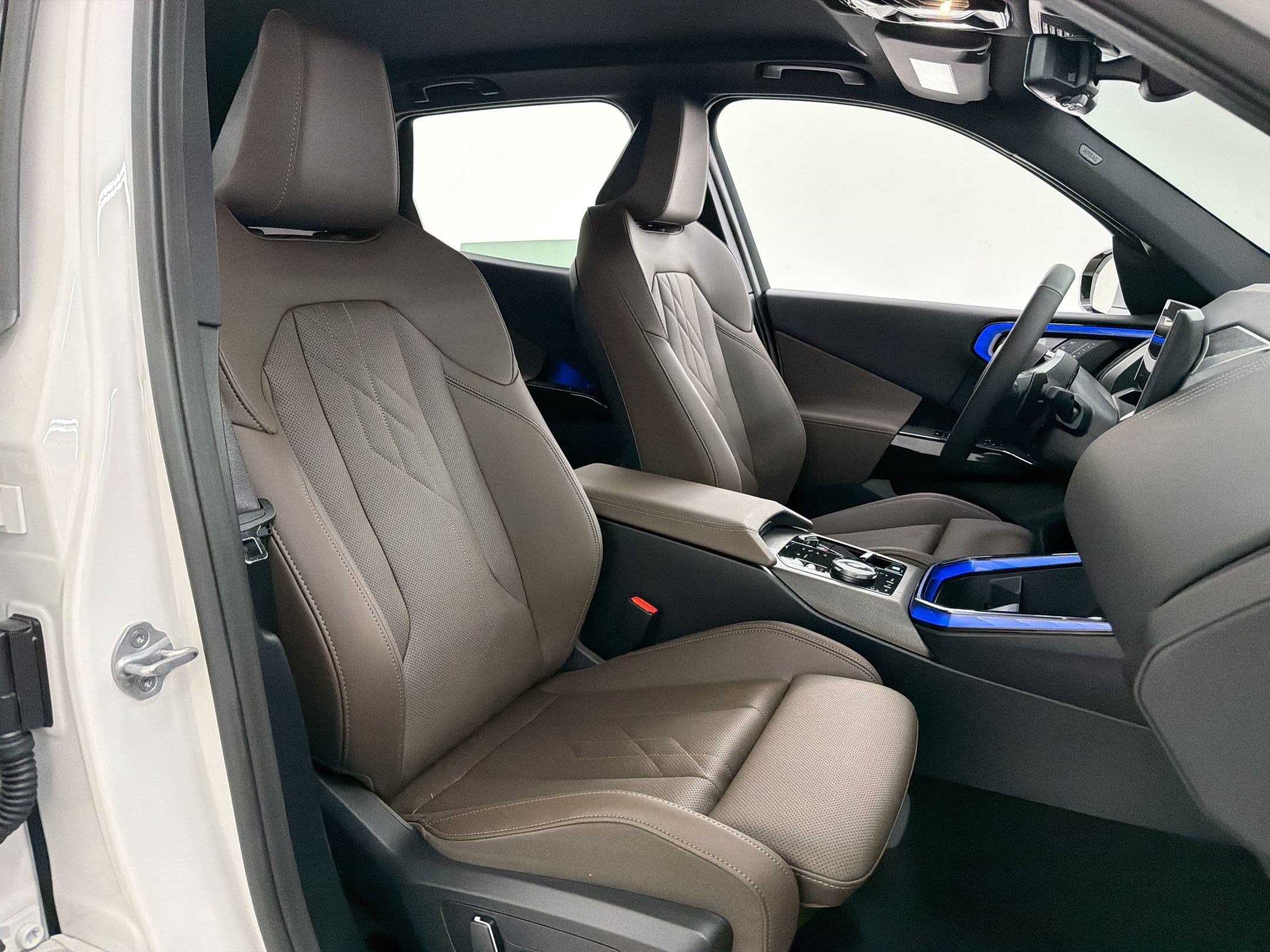 2026 BMW X3 30 - Photo 25