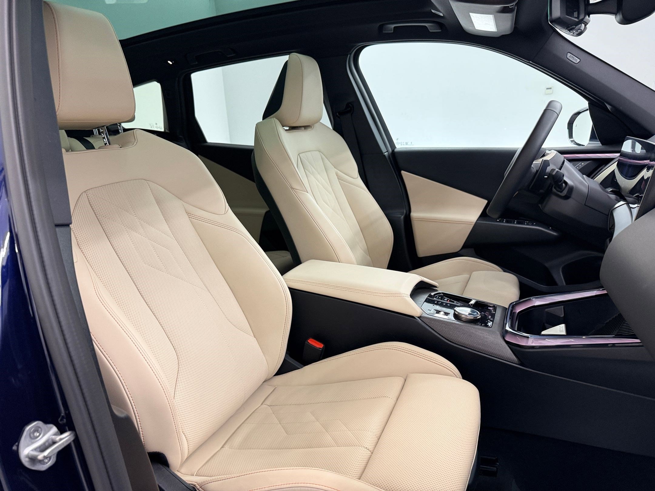 2025 BMW X3 30 - Photo 27