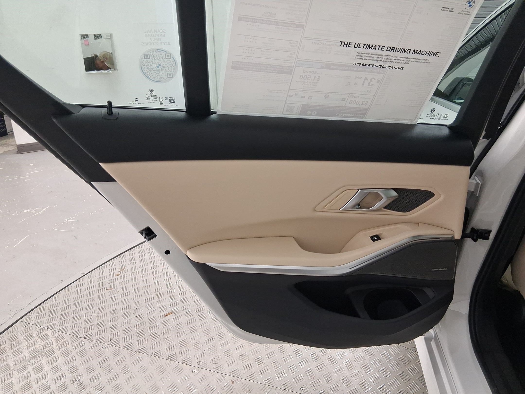 2026 BMW 3 Series 330i - Photo 26