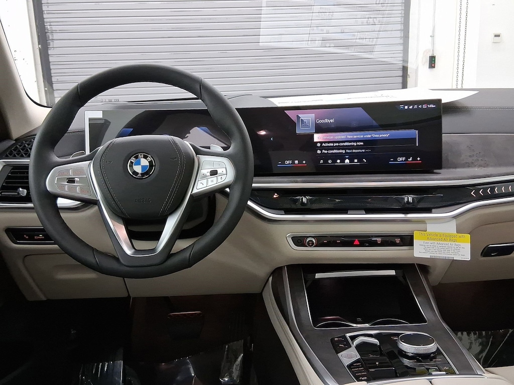 New 2026 BMW X7 xDrive40i SUV