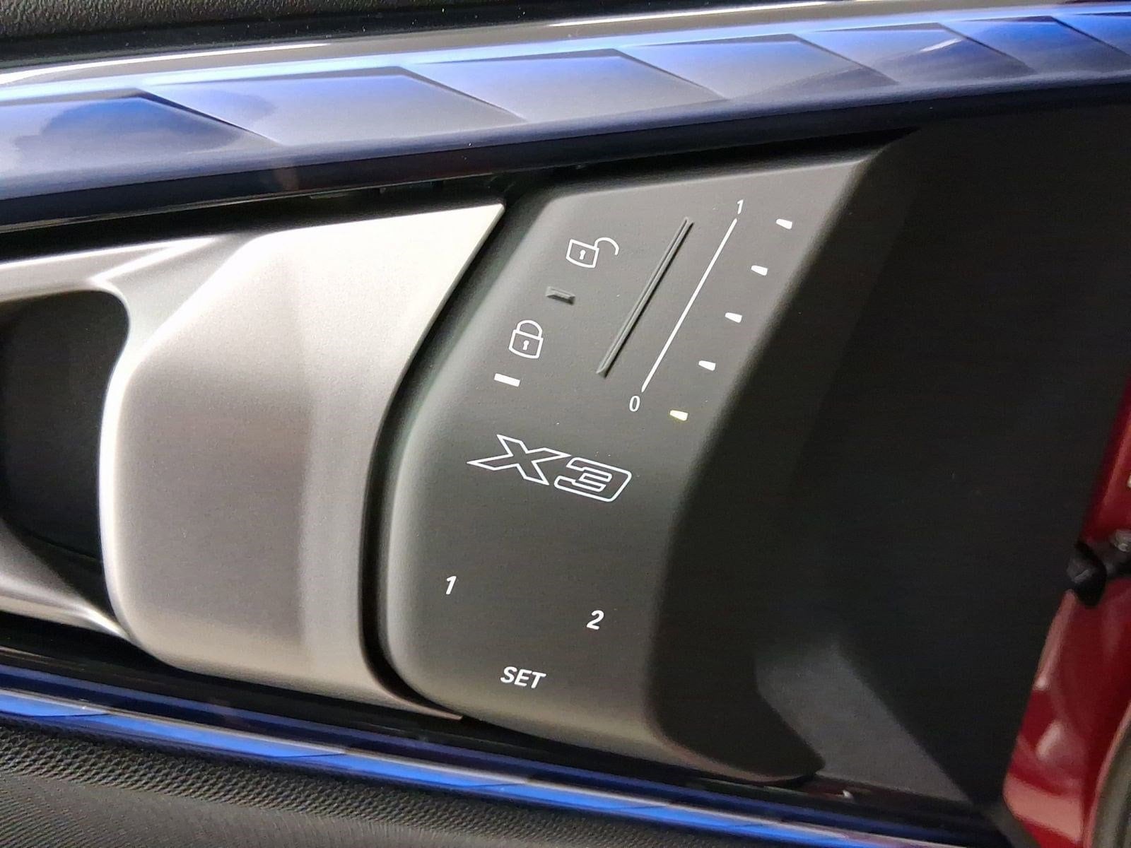 2026 BMW X3 30 - Photo 16