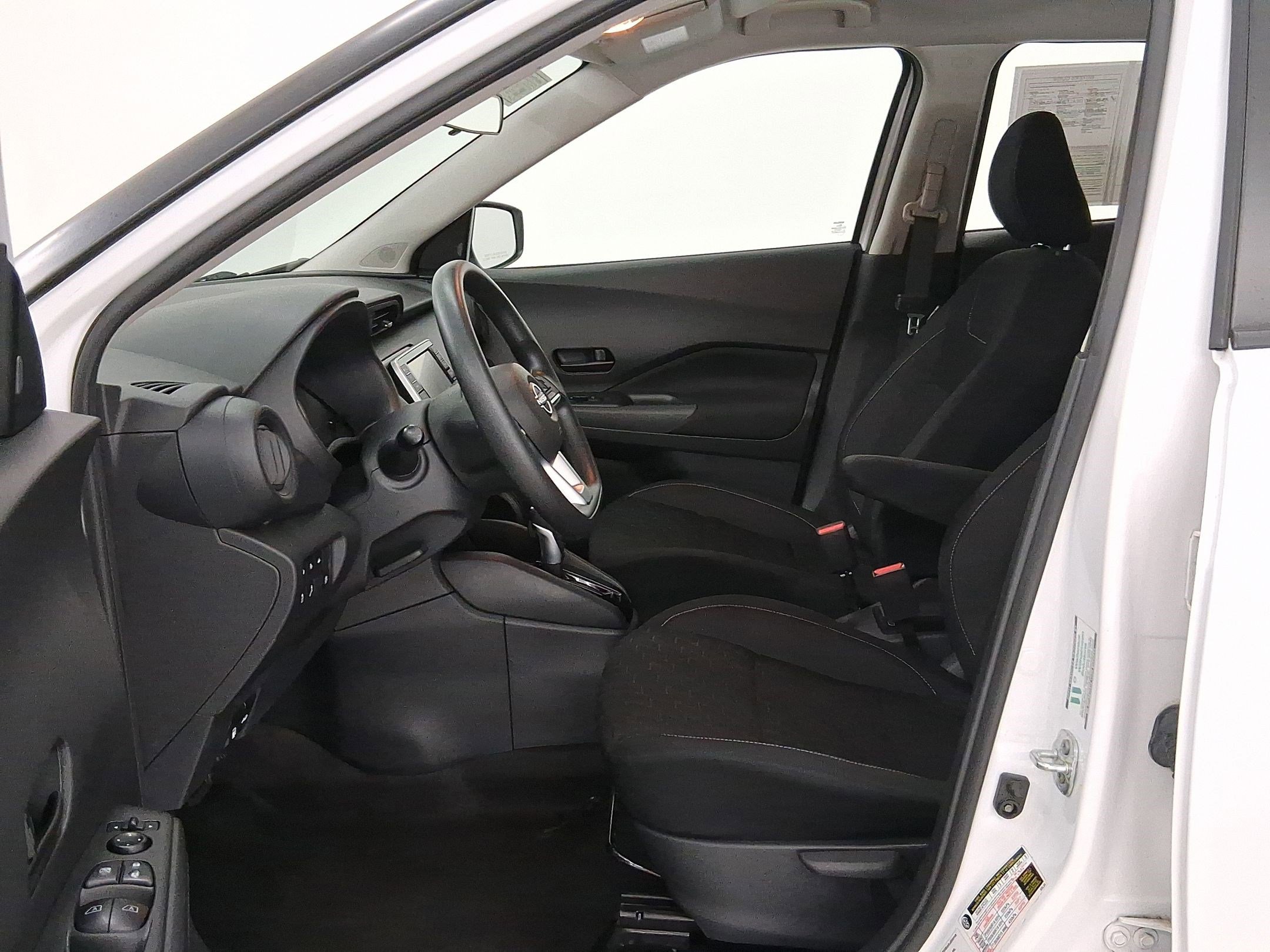 2022 Nissan Kicks S photo 4