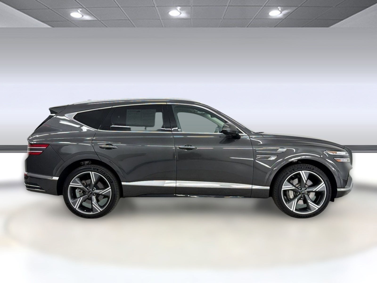 2025 Genesis GV80 2.5T Prestige AWD photo 3