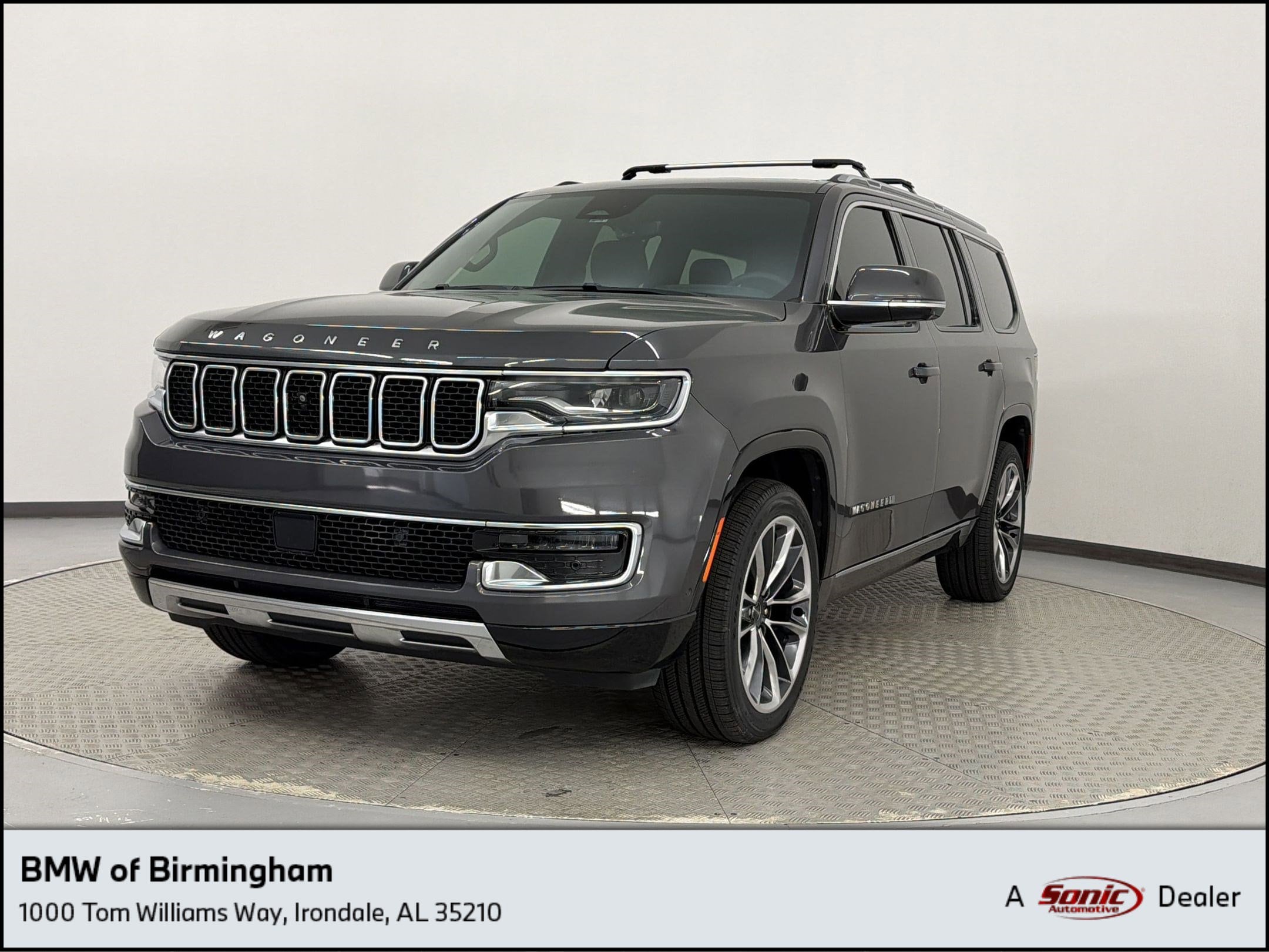 2022 Jeep Wagoneer Series III's photo