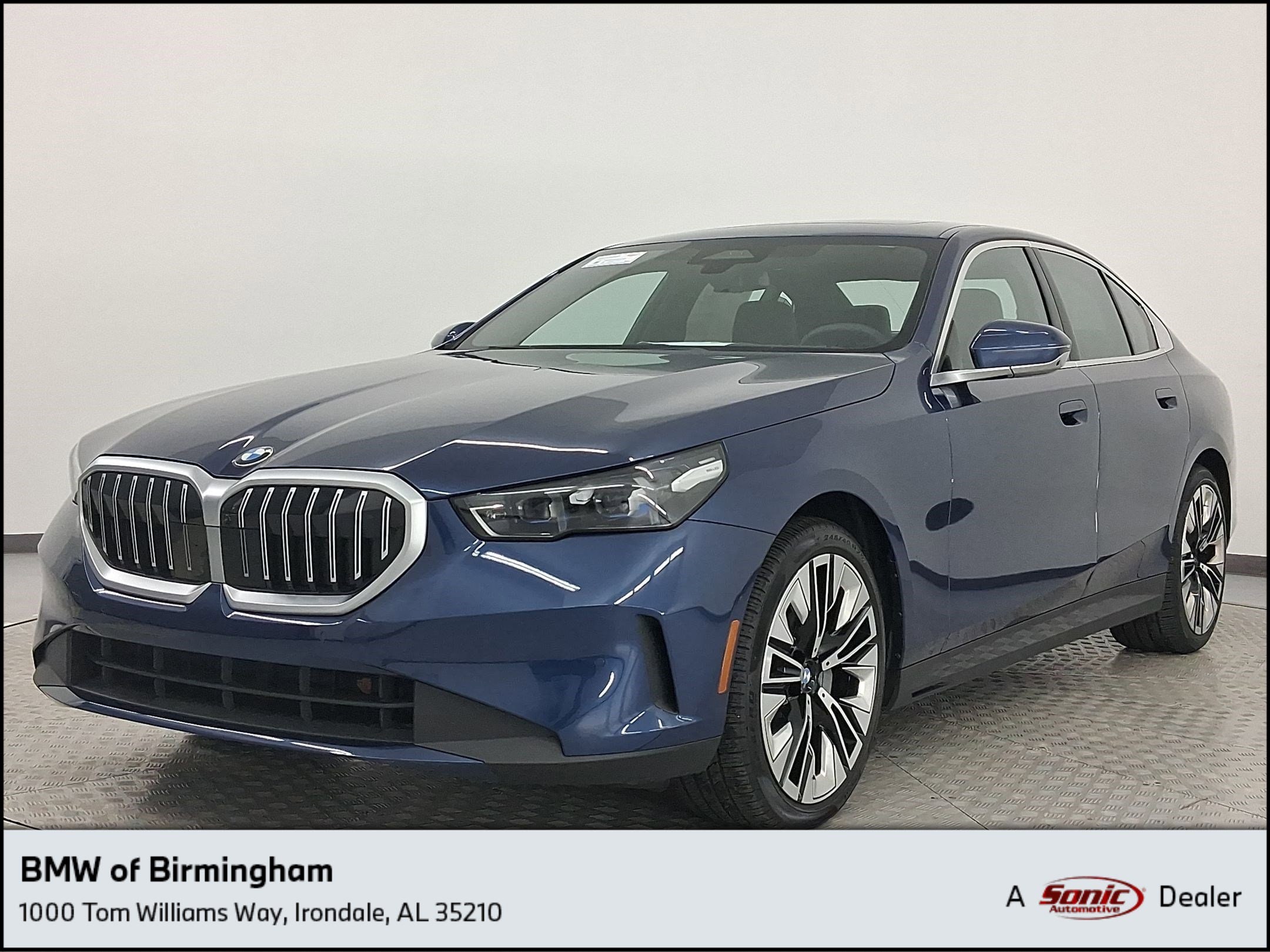 2025 BMW 5 Series 530i's photo