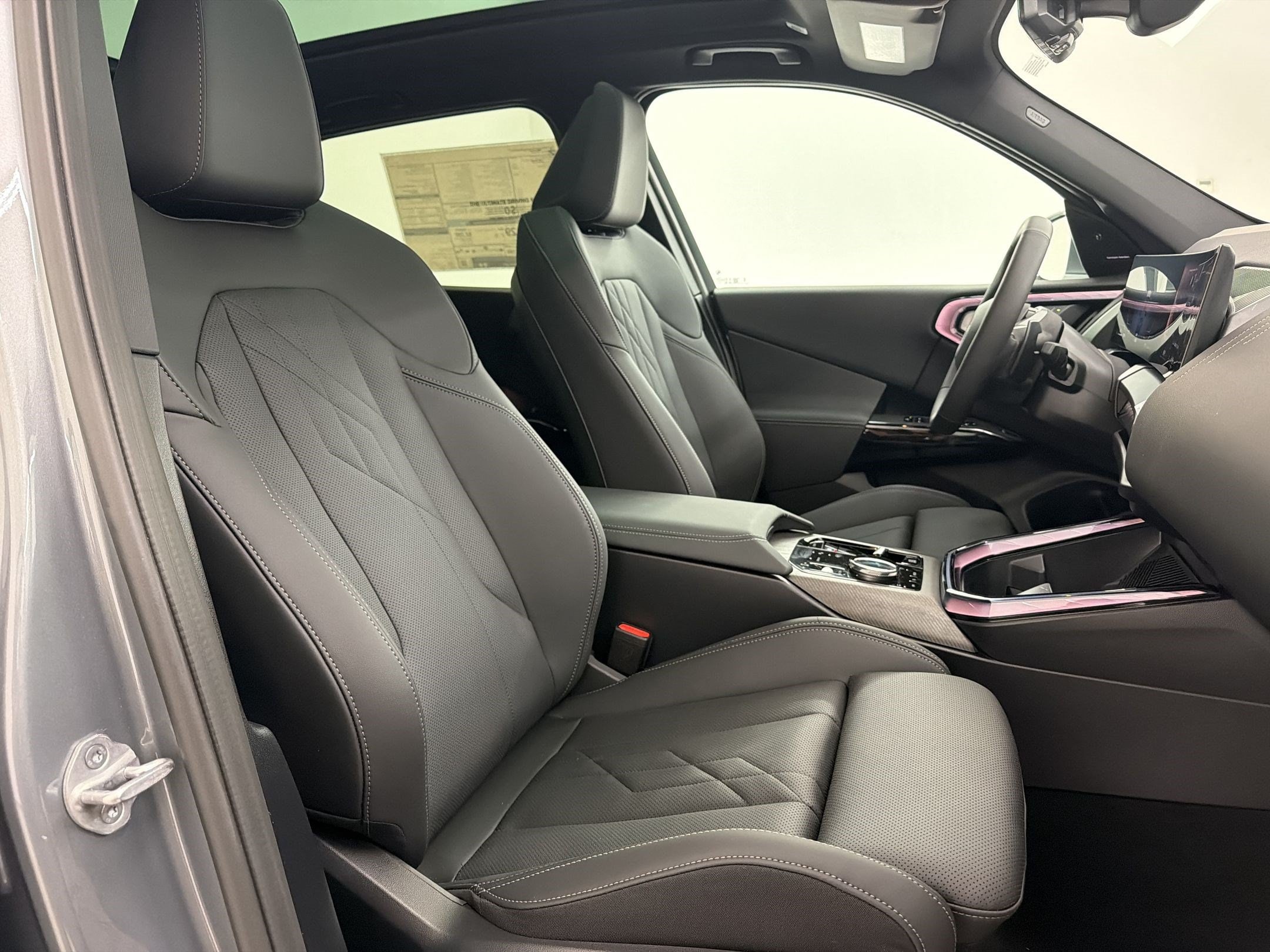 2026 BMW X3 30 - Photo 25