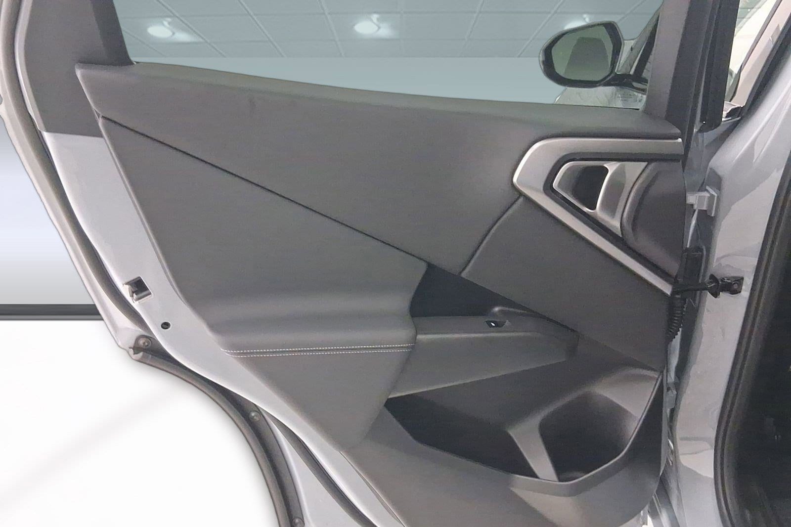 2026 BMW X3 30 - Photo 26