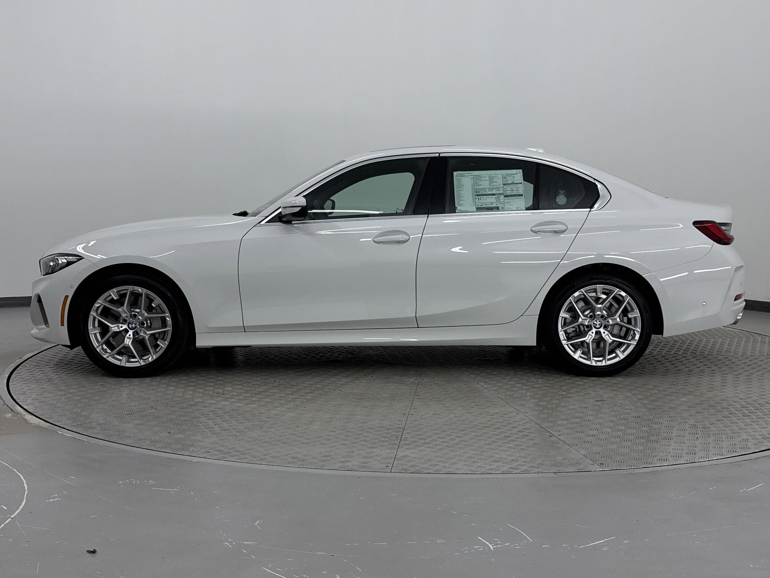 2025 Bmw 330i photo 4