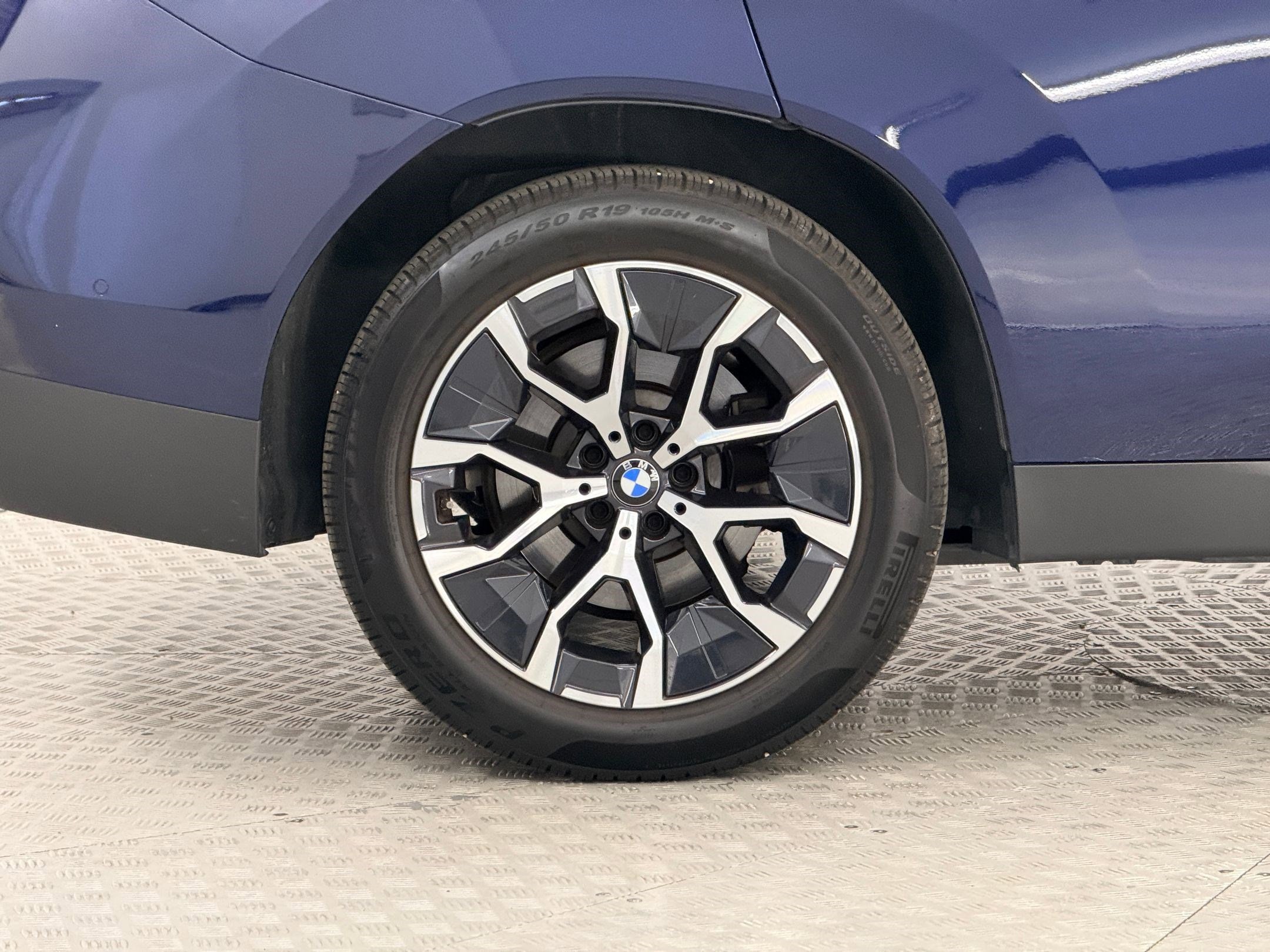 2025 BMW X3 30 - Photo 11