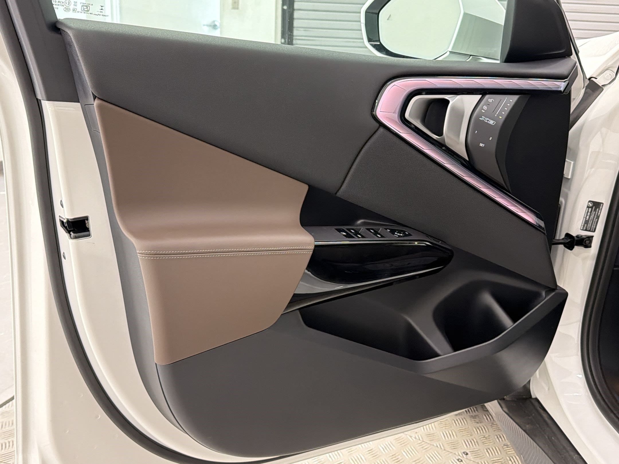 2026 BMW X3 30 - Photo 18
