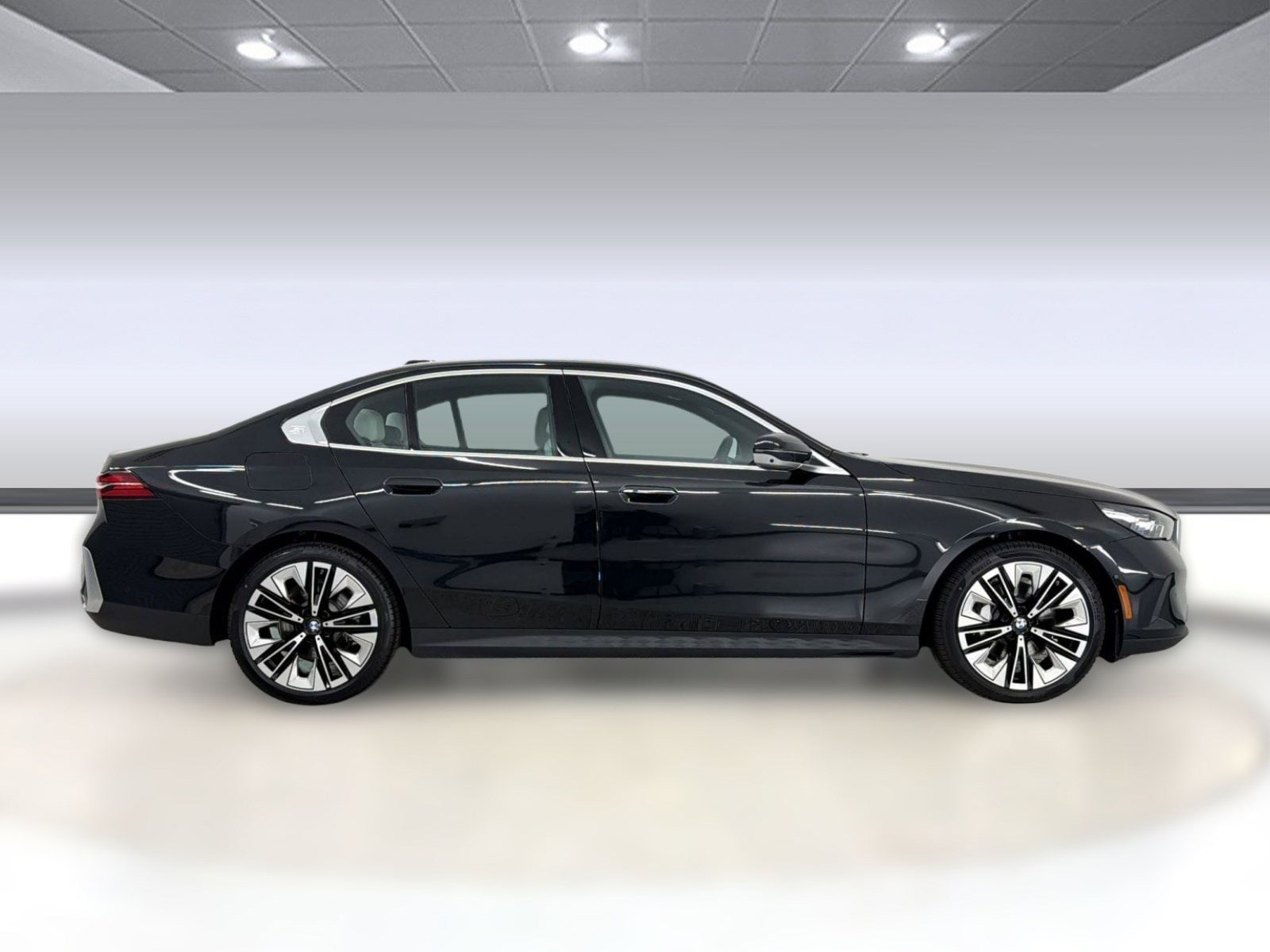 2026 BMW 5 Series 530i - Photo 8