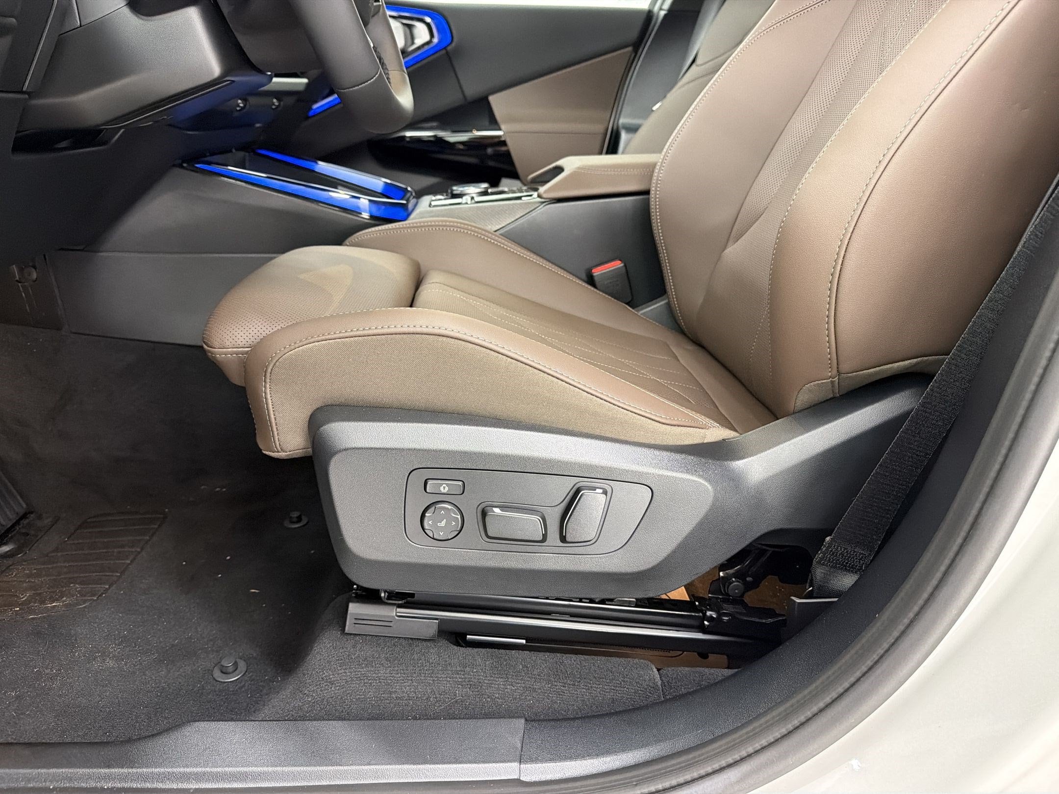 2026 BMW X3 30 - Photo 15