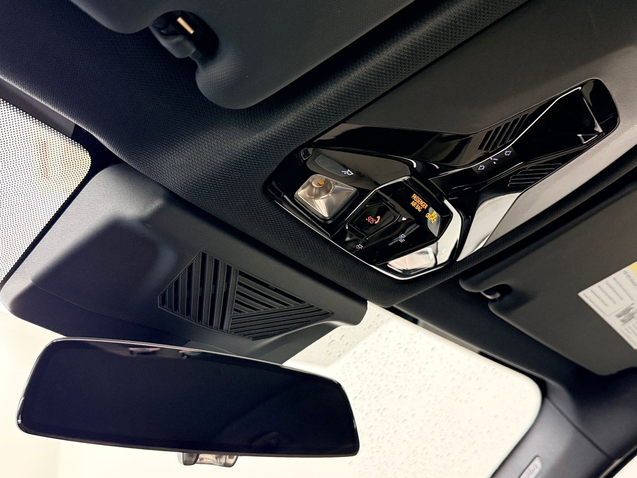 2025 BMW X1 28i - Photo 18