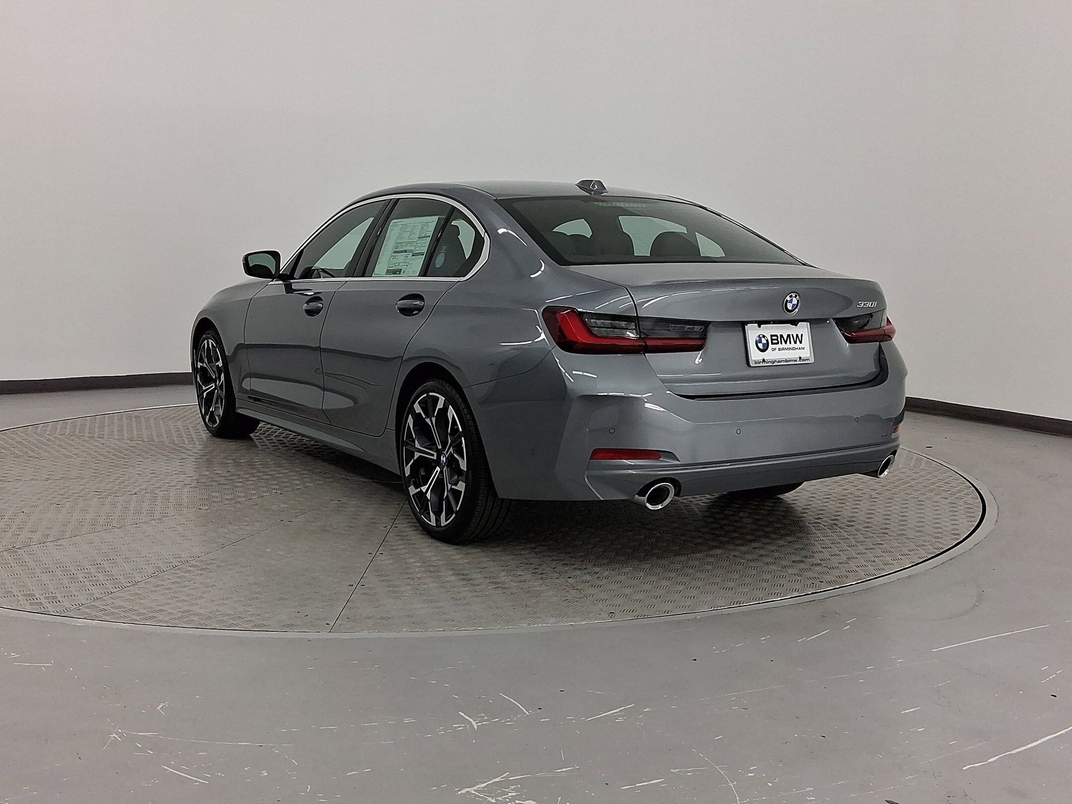 2025 Bmw 330i photo 3