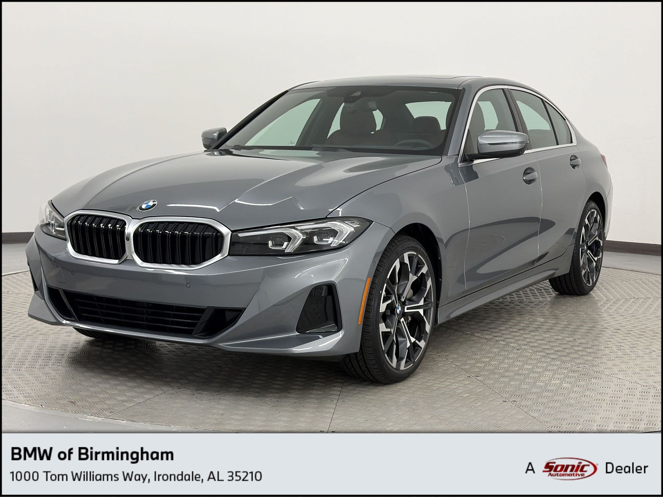2025 BMW 3 Series 330i Sedan's photo