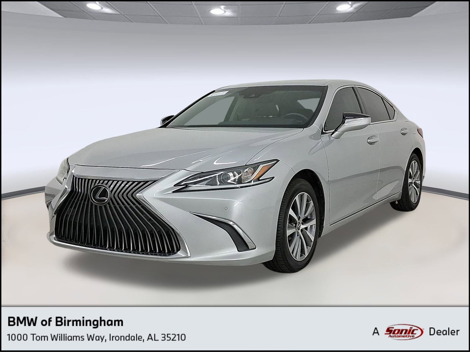 2021 Lexus ES 350's photo