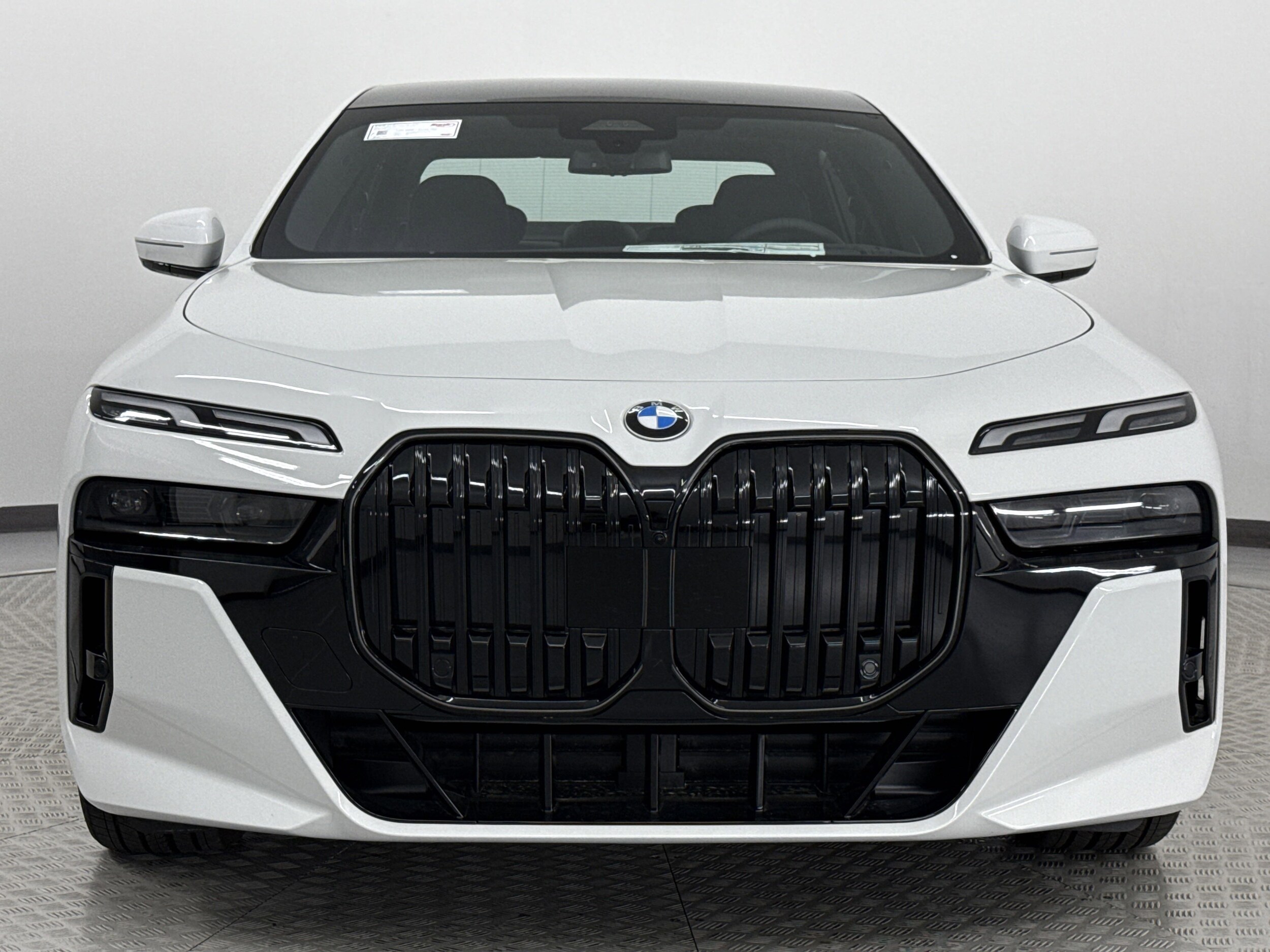 2025 Bmw 740i photo 2