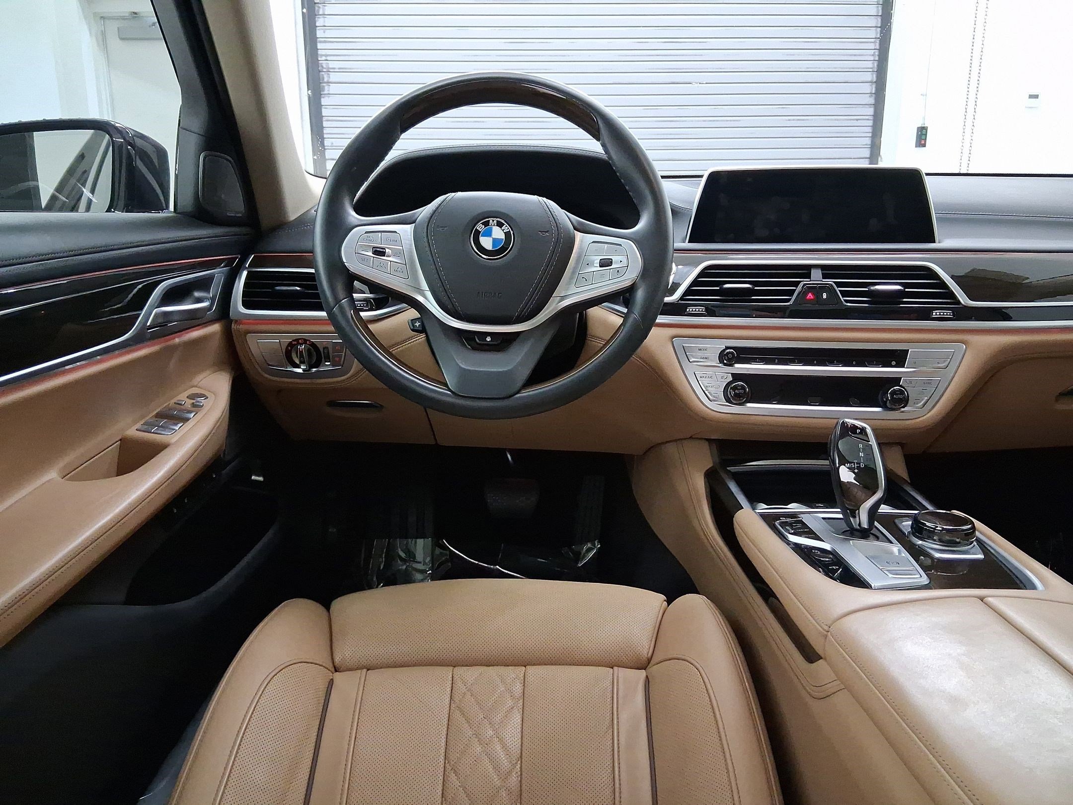 2022 Bmw 750i xDrive Sedan photo 4