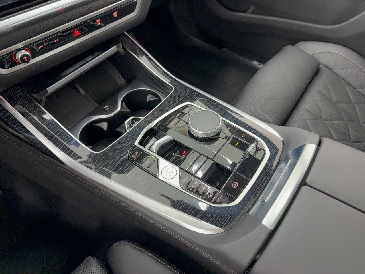 2026 BMW X7 40i - Photo 22