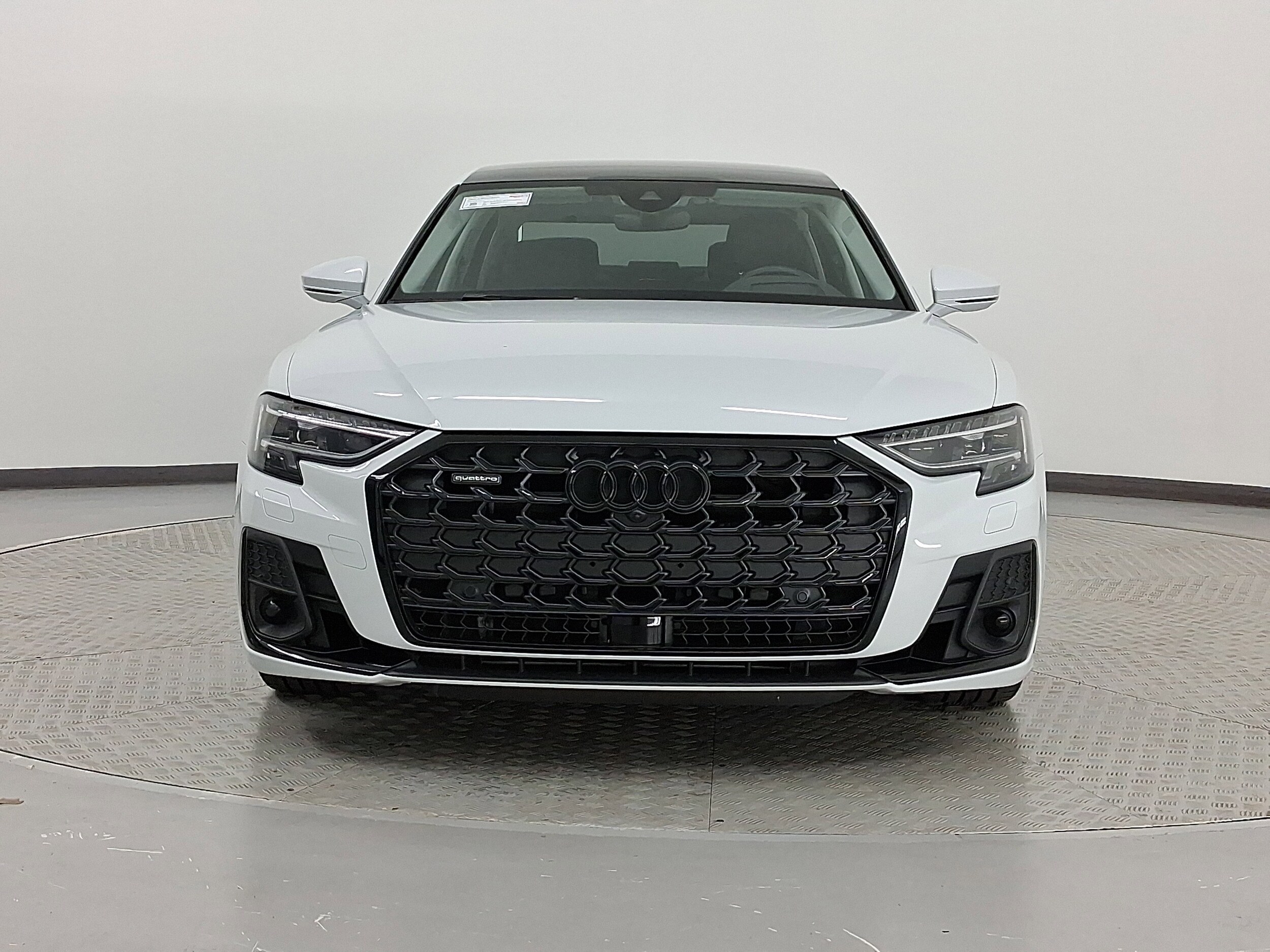 2024 Audi A8 L 55 TFSI Quattro photo 2