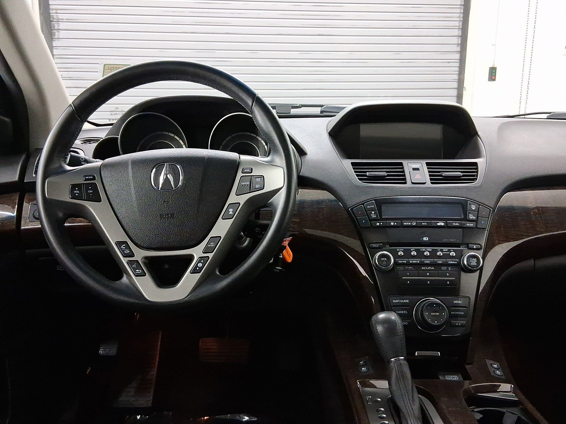 2013 Acura MDX Advance photo 3