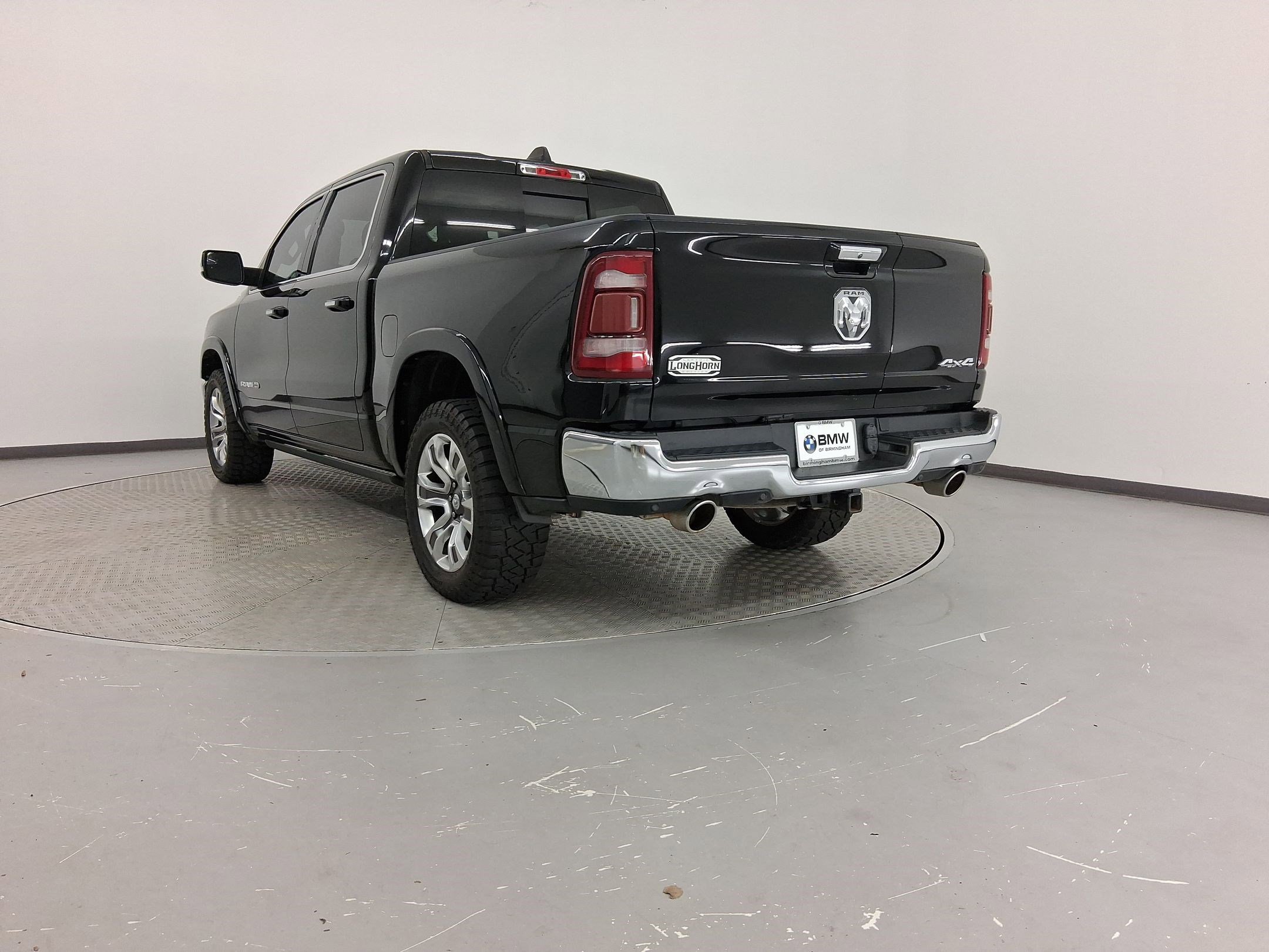 2020 Ram 1500 Longhorn photo 3