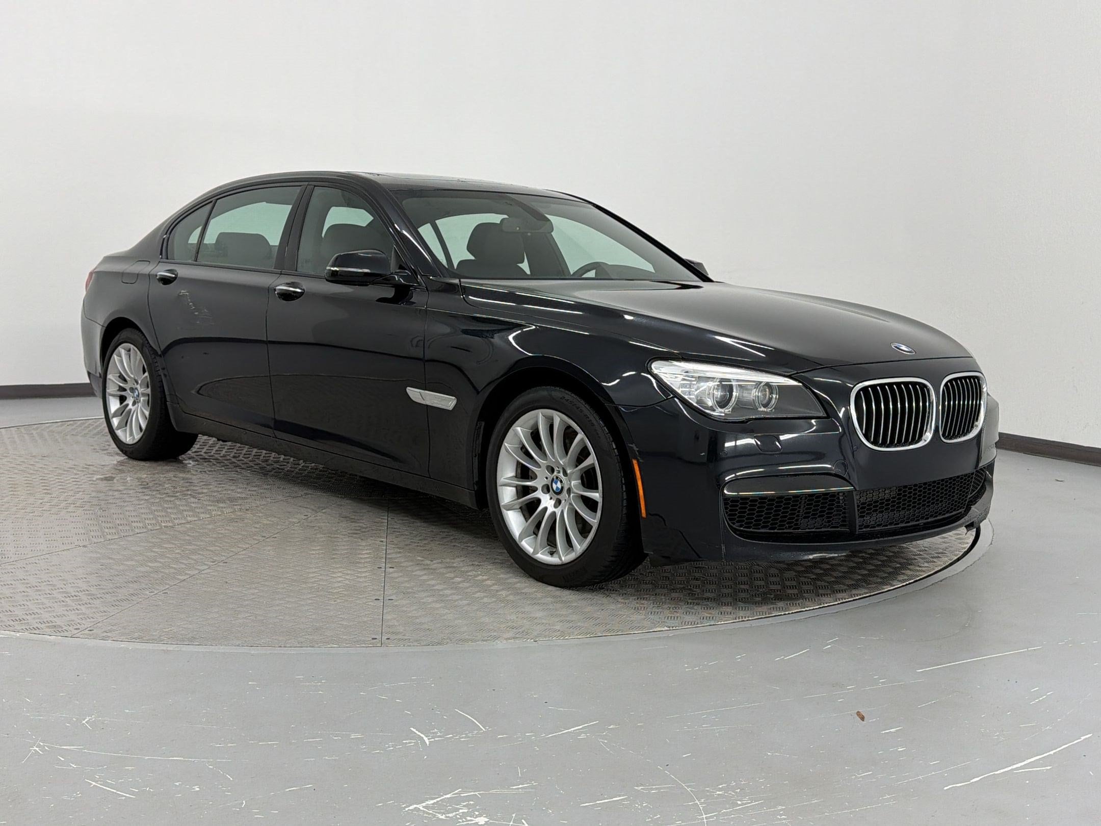 740Li Sedan