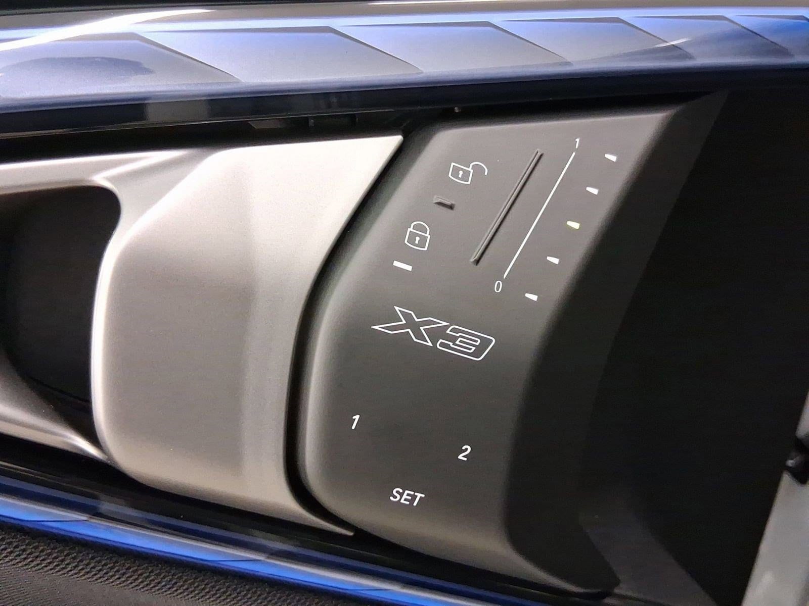 2026 BMW X3 30 - Photo 16