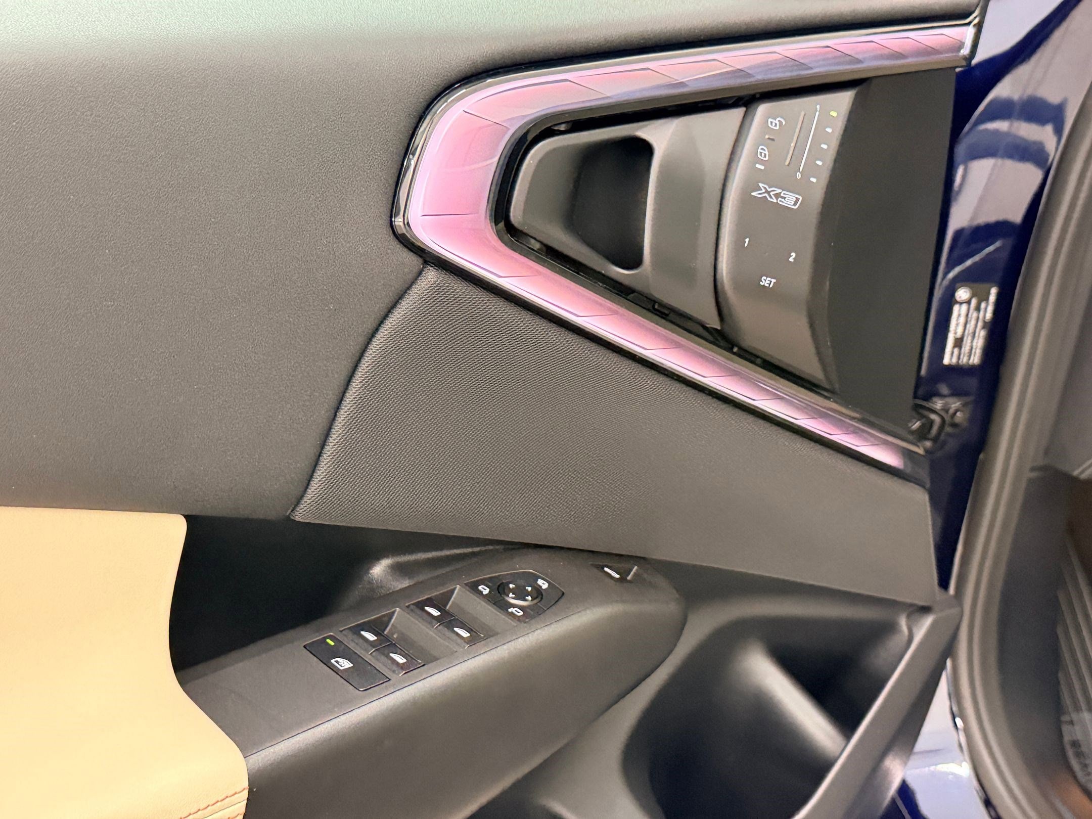 2025 BMW X3 30 - Photo 12