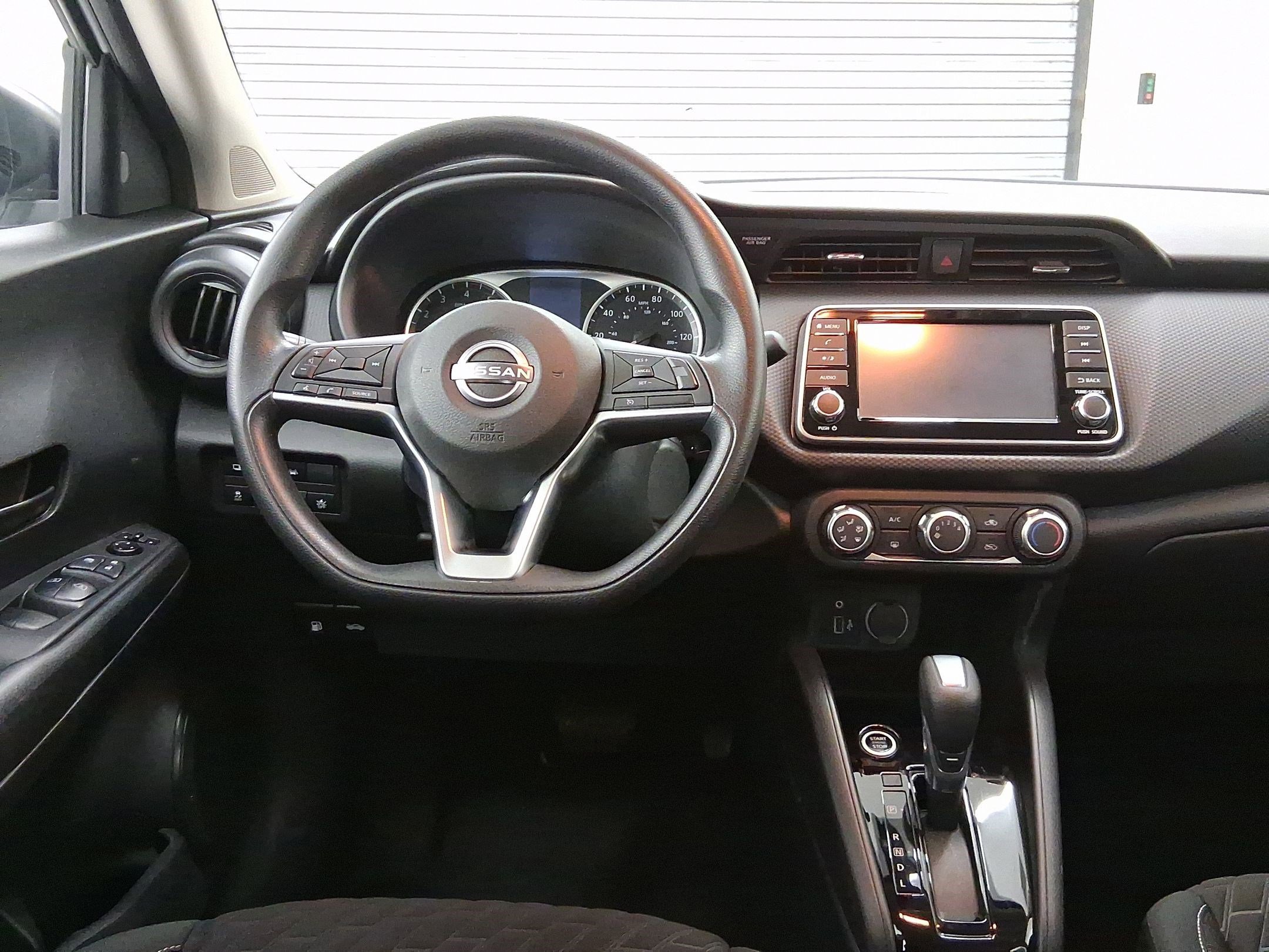 2022 Nissan Kicks S photo 3