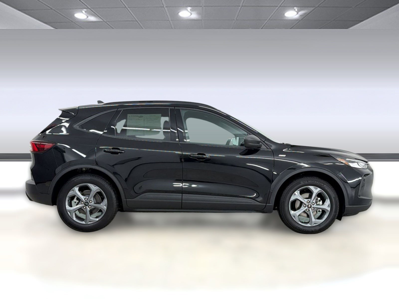 2025 Ford Escape ST-Line photo 3