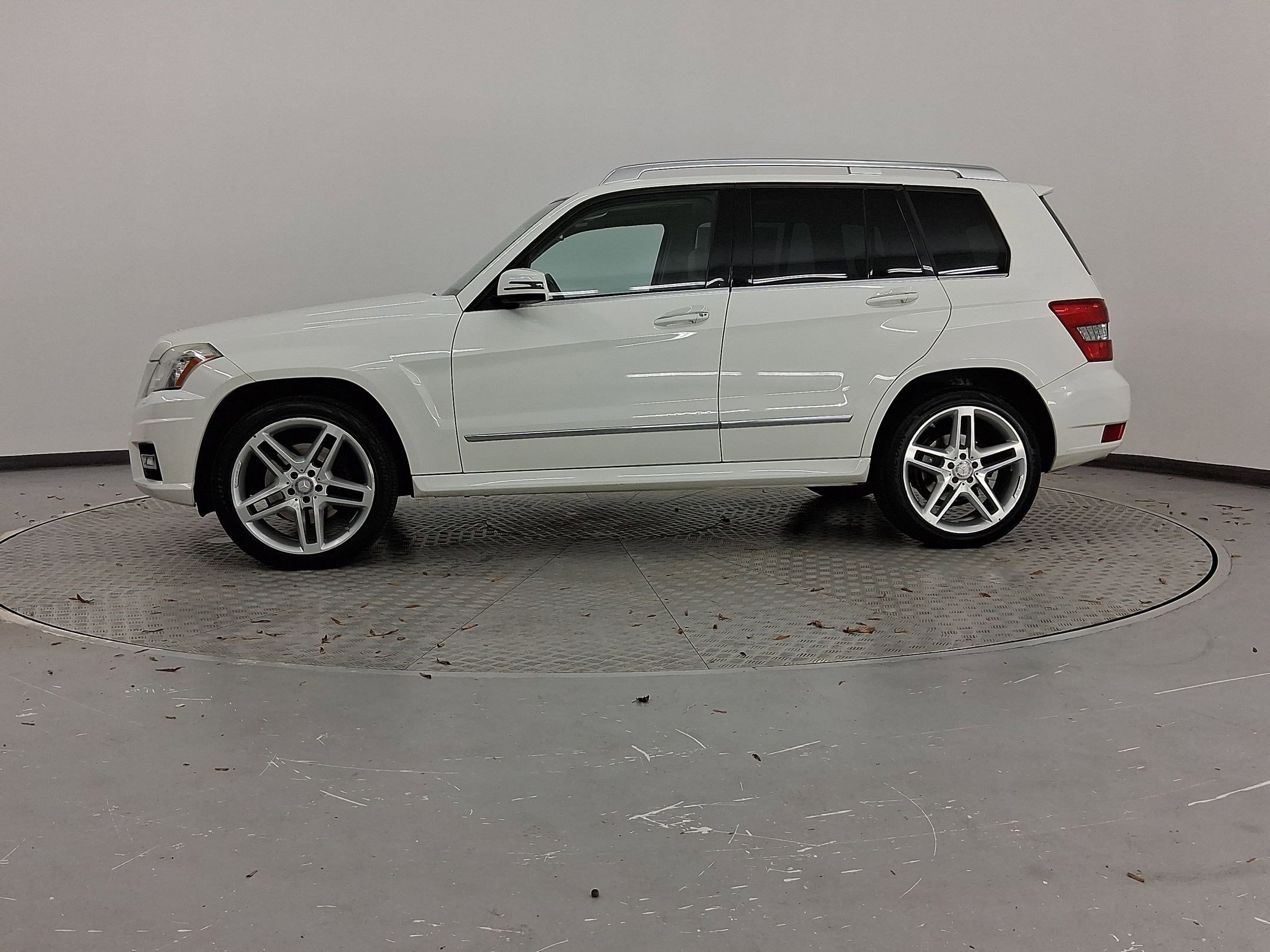 Used 2011 Mercedes-Benz GLK-Class GLK350 with VIN WDCGG5GB6BF621042 for sale in Irondale, AL