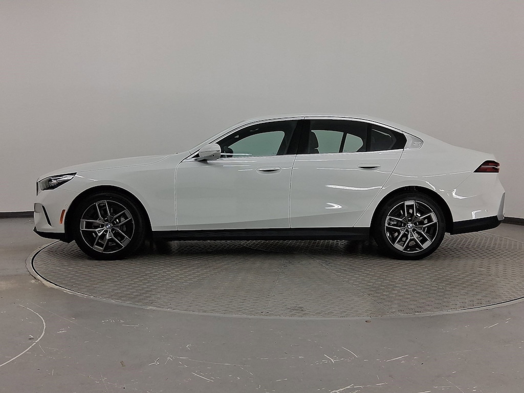 New 2026 BMW 530i Sedan