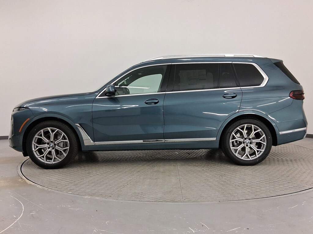 New 2026 BMW X7 xDrive40i SUV