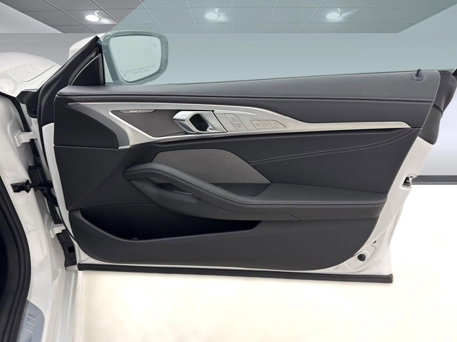 2026 BMW 8 Series 840i - Photo 29