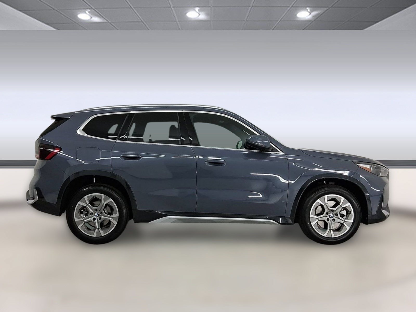 2026 BMW X1 28i - Photo 8