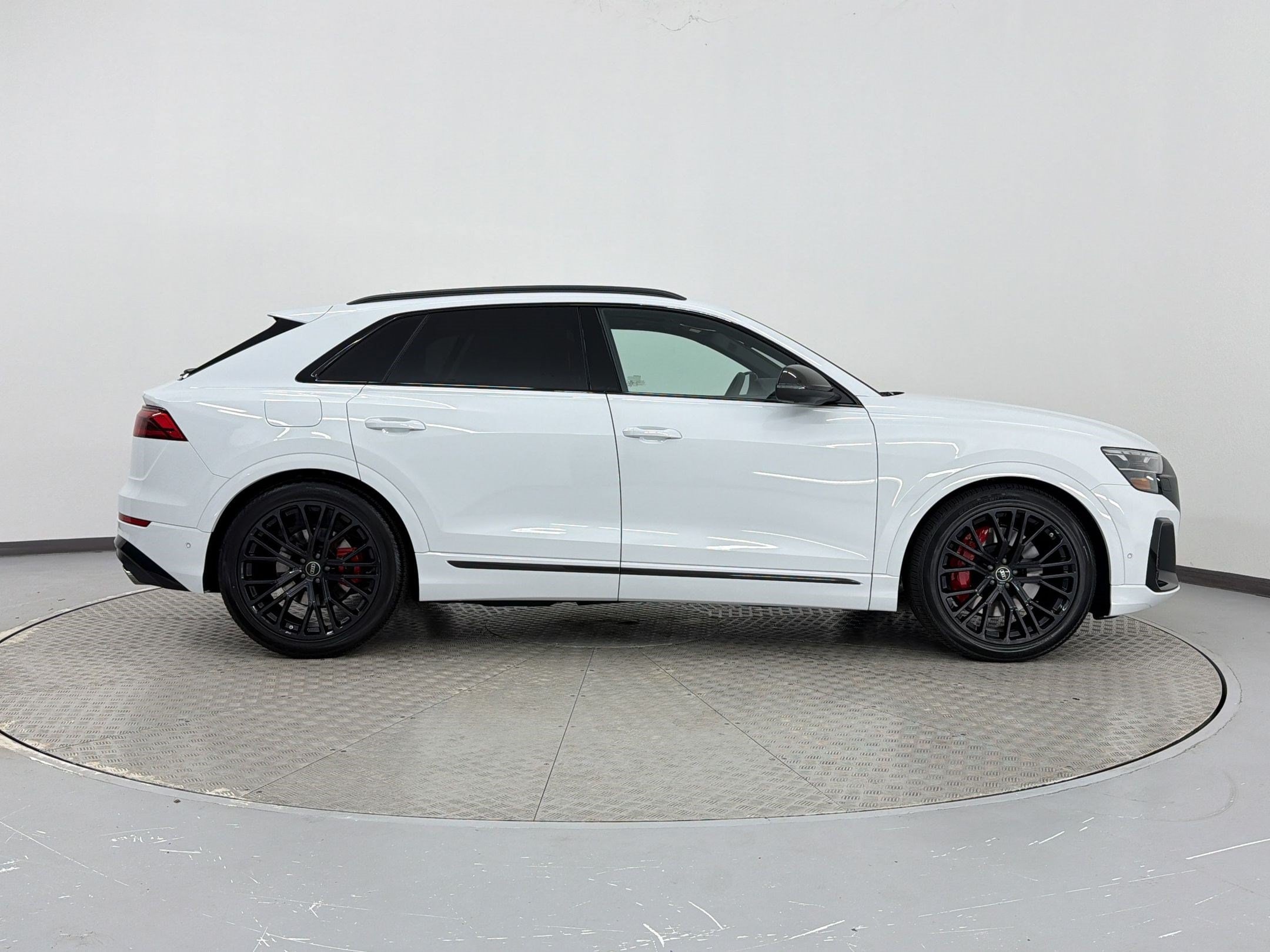 SQ8 4.0T Premium Plus SUV