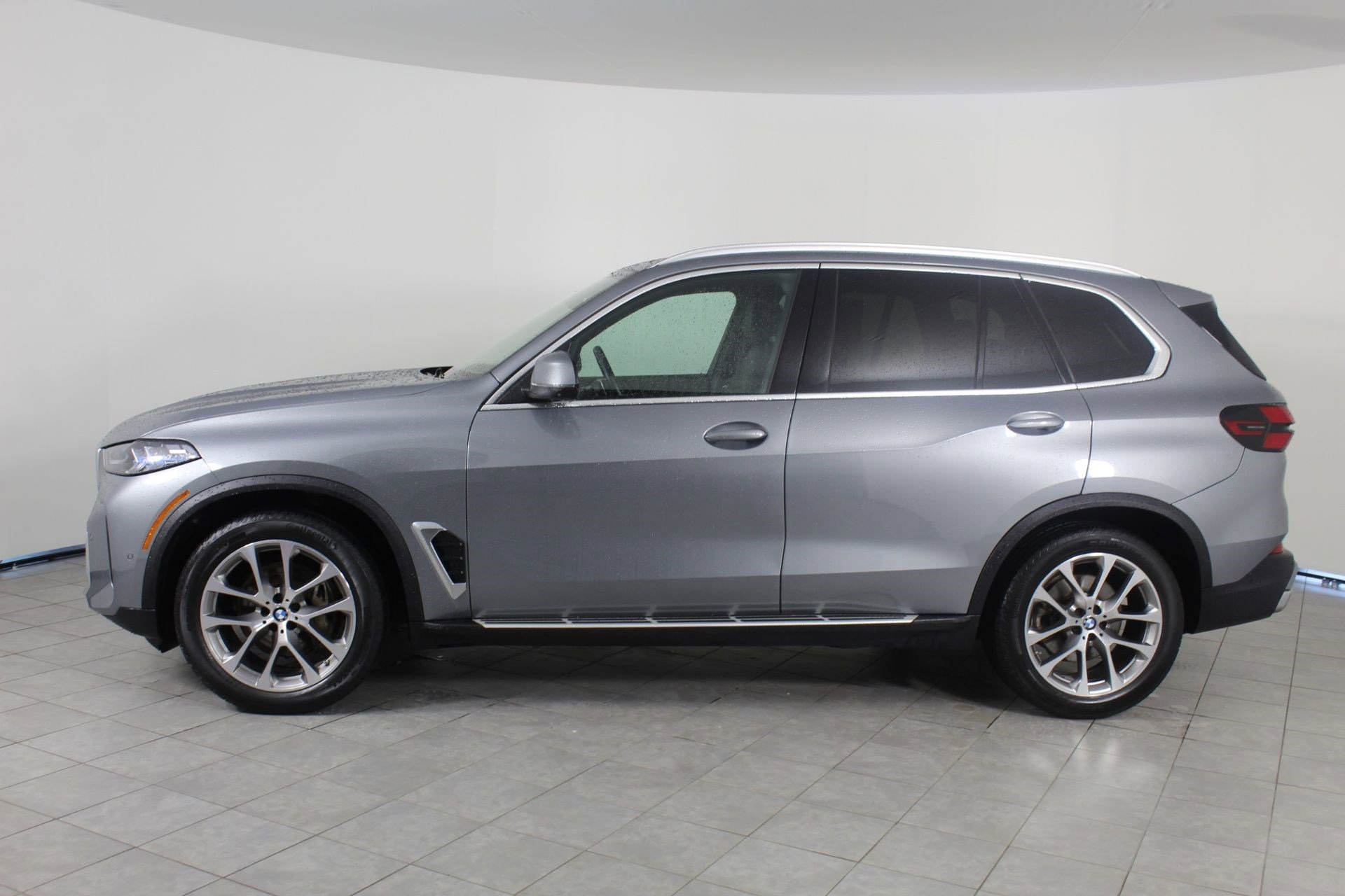 2024 Bmw X5 xDrive40i photo 2