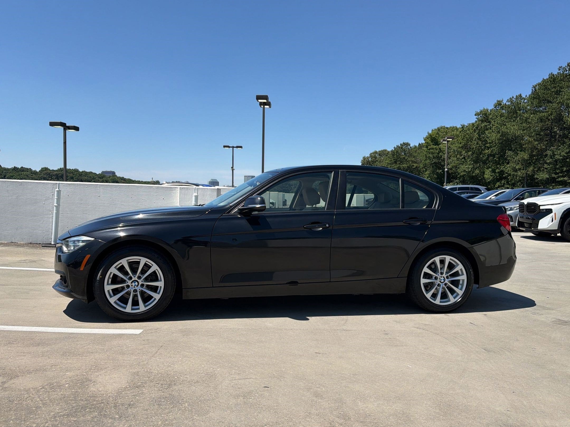 Used 2018 BMW 3 Series 320i with VIN WBA8A9C52JAD26910 for sale in Irondale, AL
